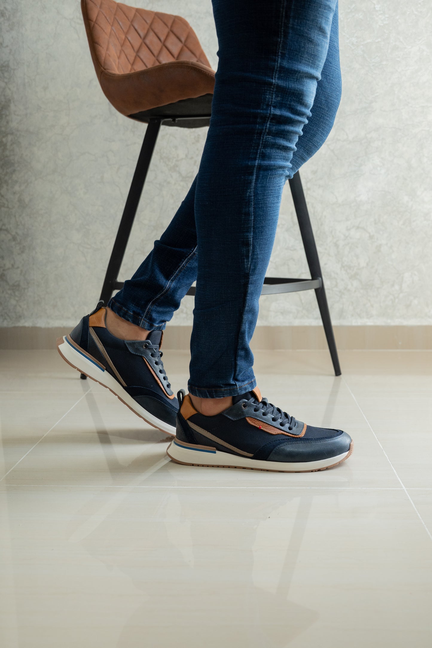 TENIS PARA HOMBRE EN CUERO AZUL | REF BOSTON