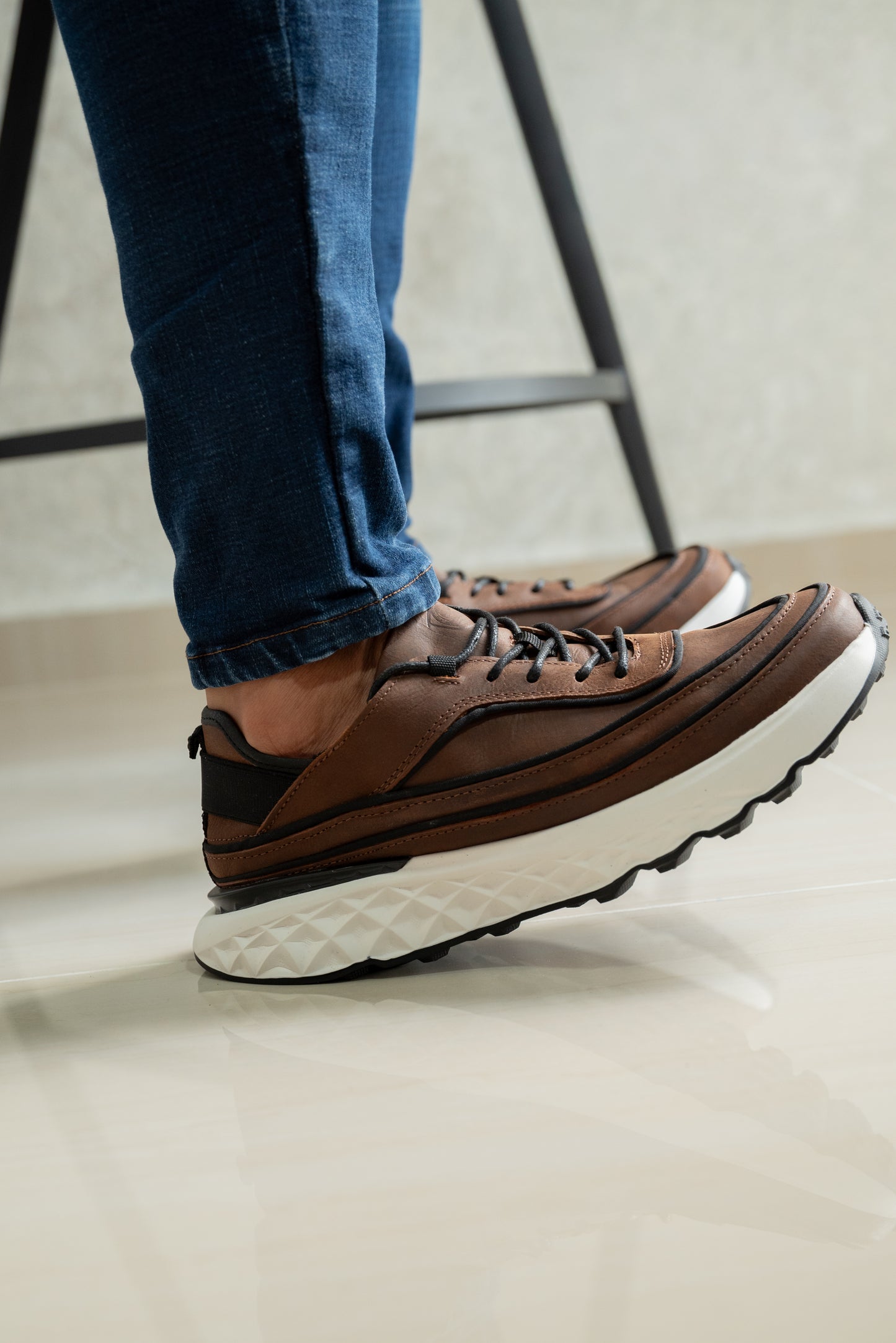 TENIS PARA HOMBRE EN CUERO SANGRIA | REF KATMANDU 3309