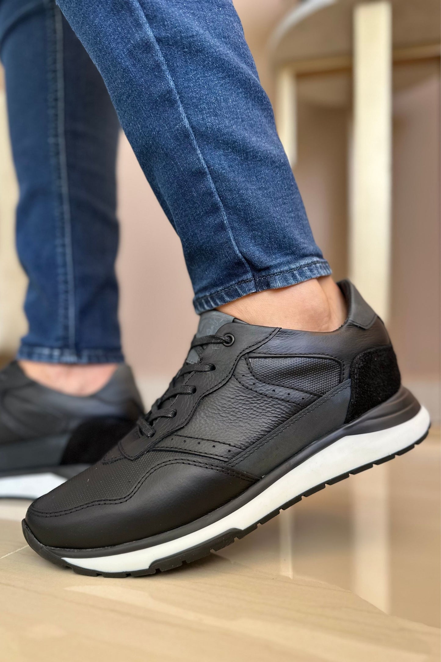 TENIS EN CUERO PARA HOMBRE COLOR NEGRO | REF: DUBLIN B99