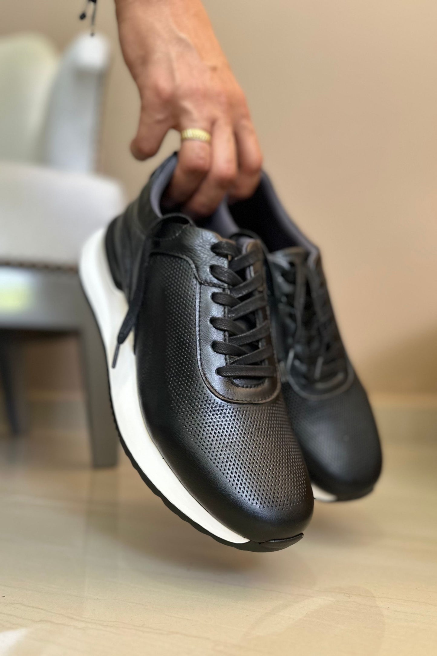TENIS EN CUERO PARA HOMBRE COLOR NEGRO | REF: BRESCIA