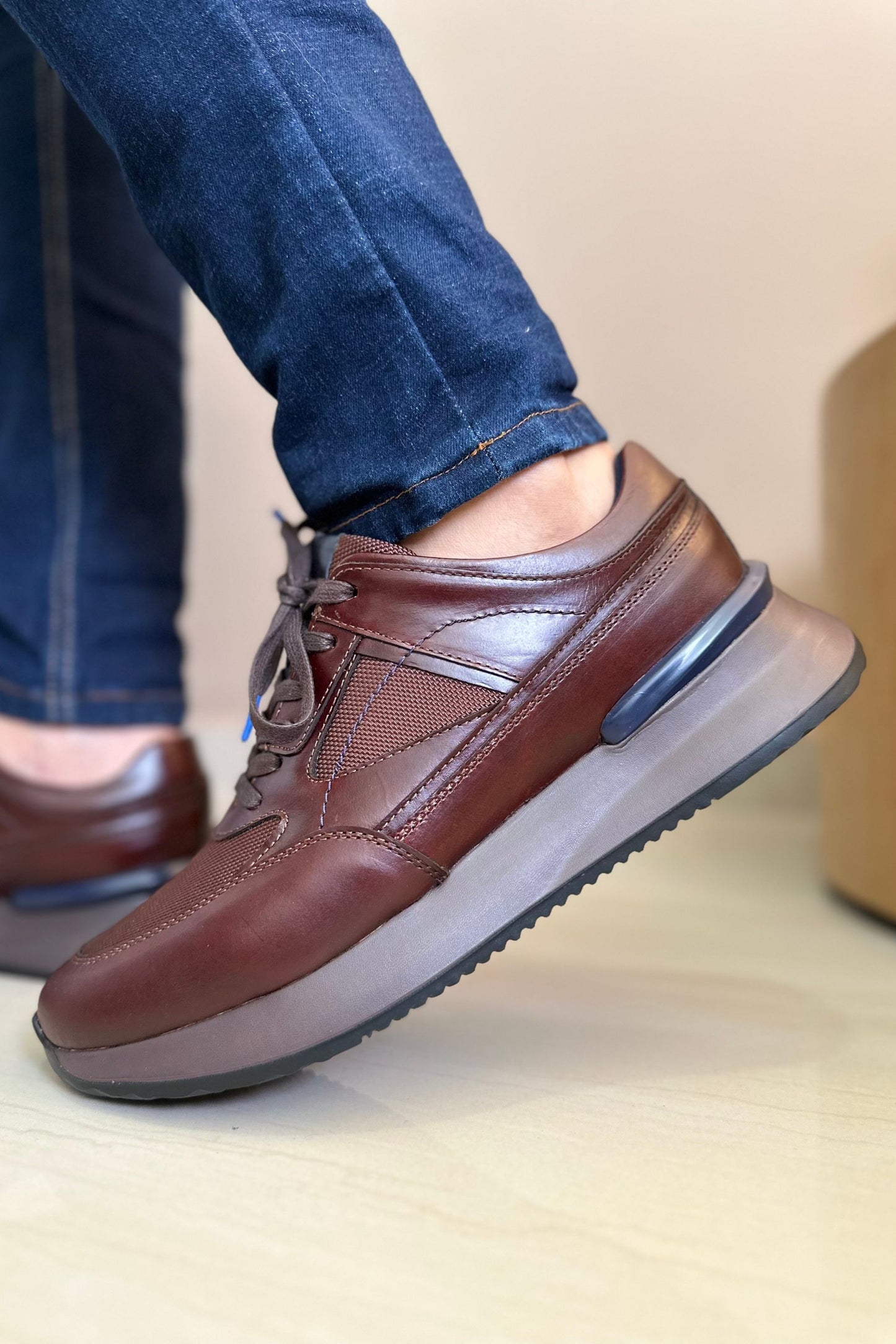 TENIS PARA HOMBRE EN CUERO COLOR MARRON X MALLA | REF: CAMPOBASSO