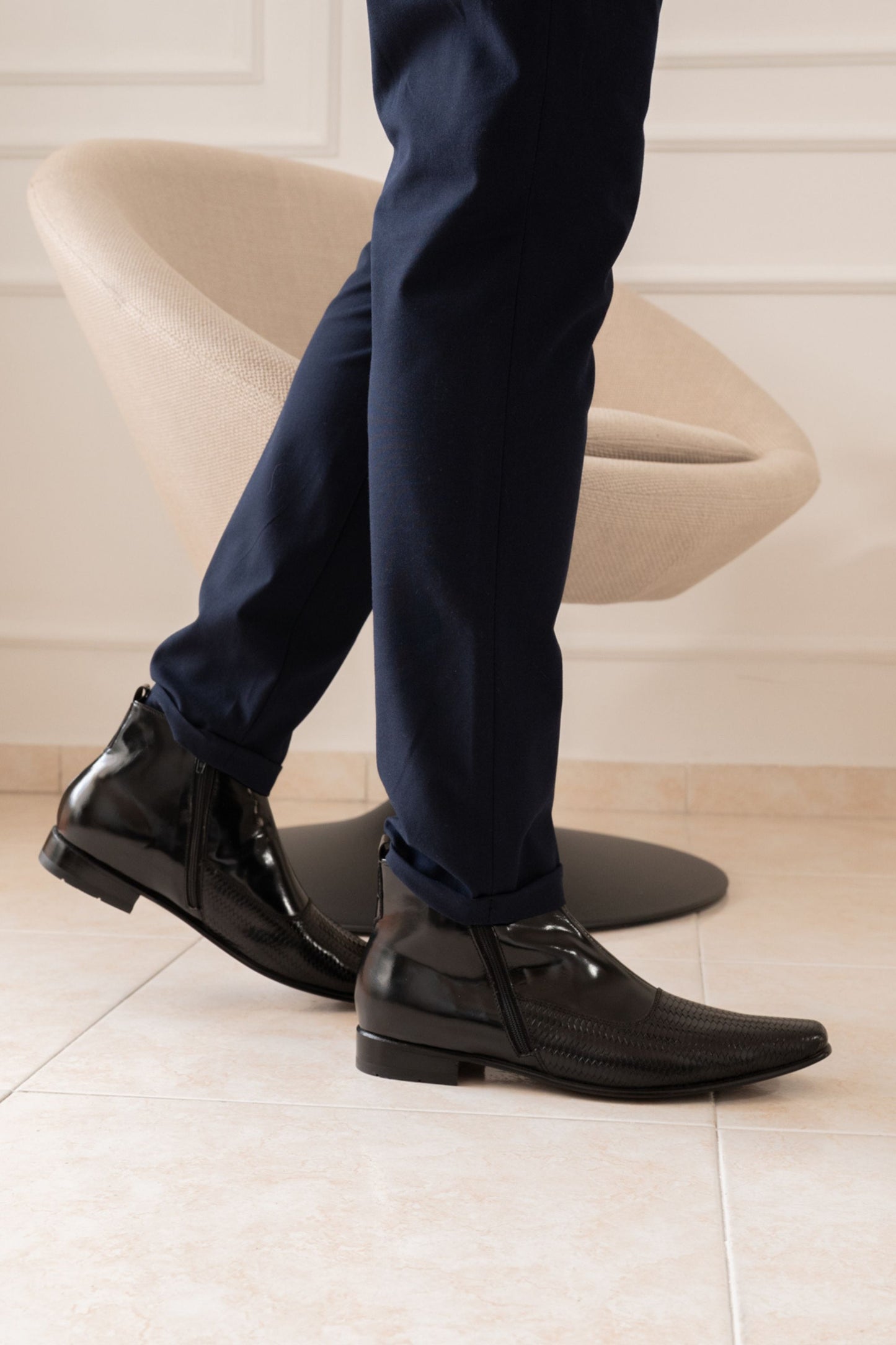 BOTIN ELEGANTE PARA HOMBRE TRIUMBI EN CUERO CAFE PARA HOMBRE