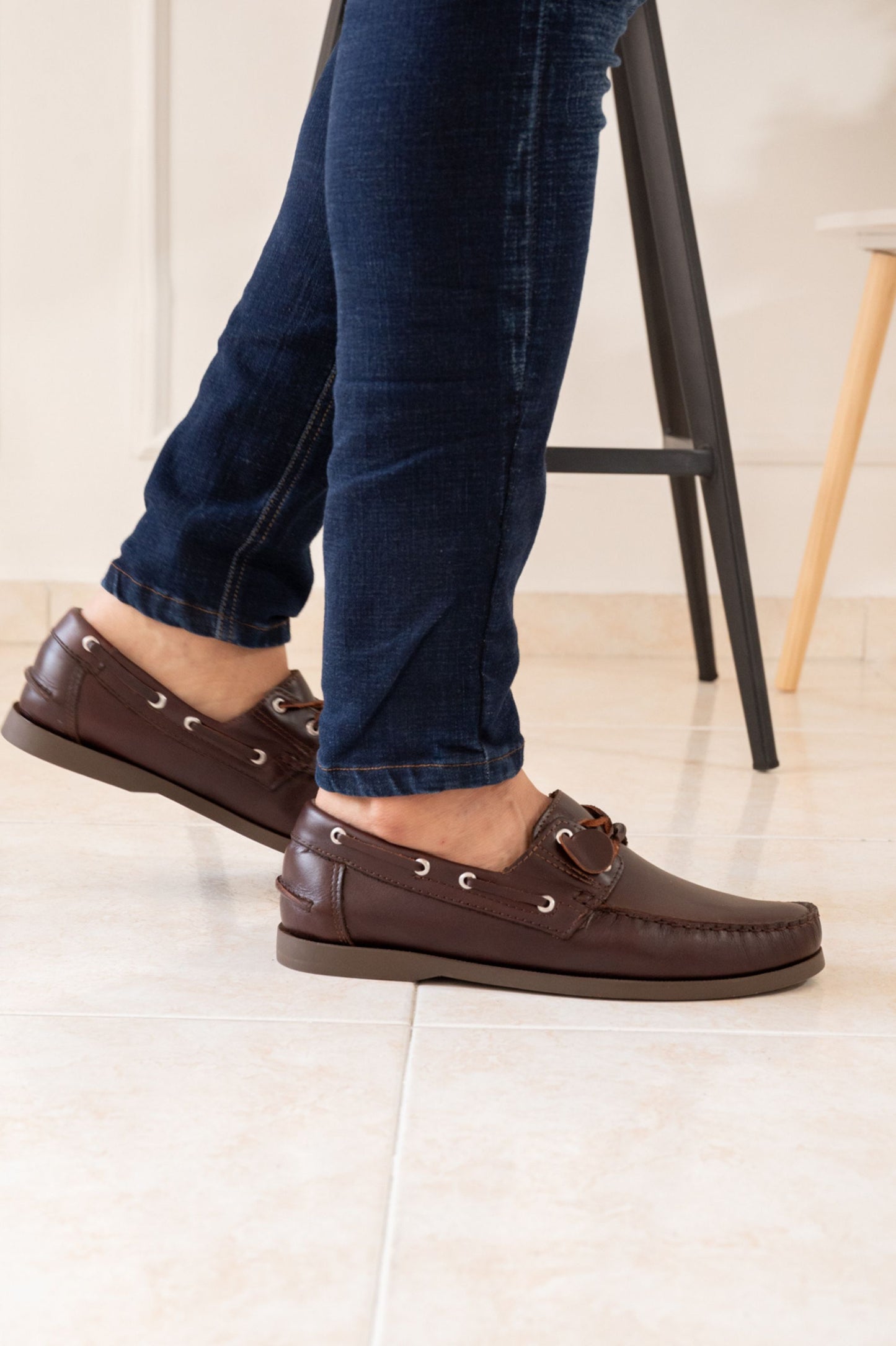 ZAPATO APACHES ENES EN CUERO CAFÉ PARA HOMBRE / REF: 731