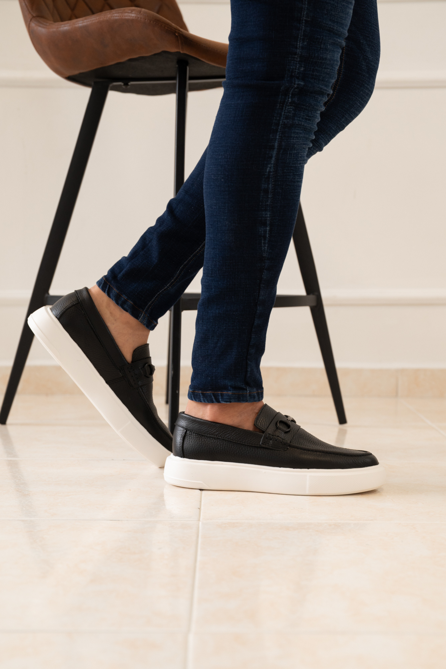 MOCASINES PARA HOMBRE EN CUERO COLOR NEGRO / REF: FLOTER BENEVENTO