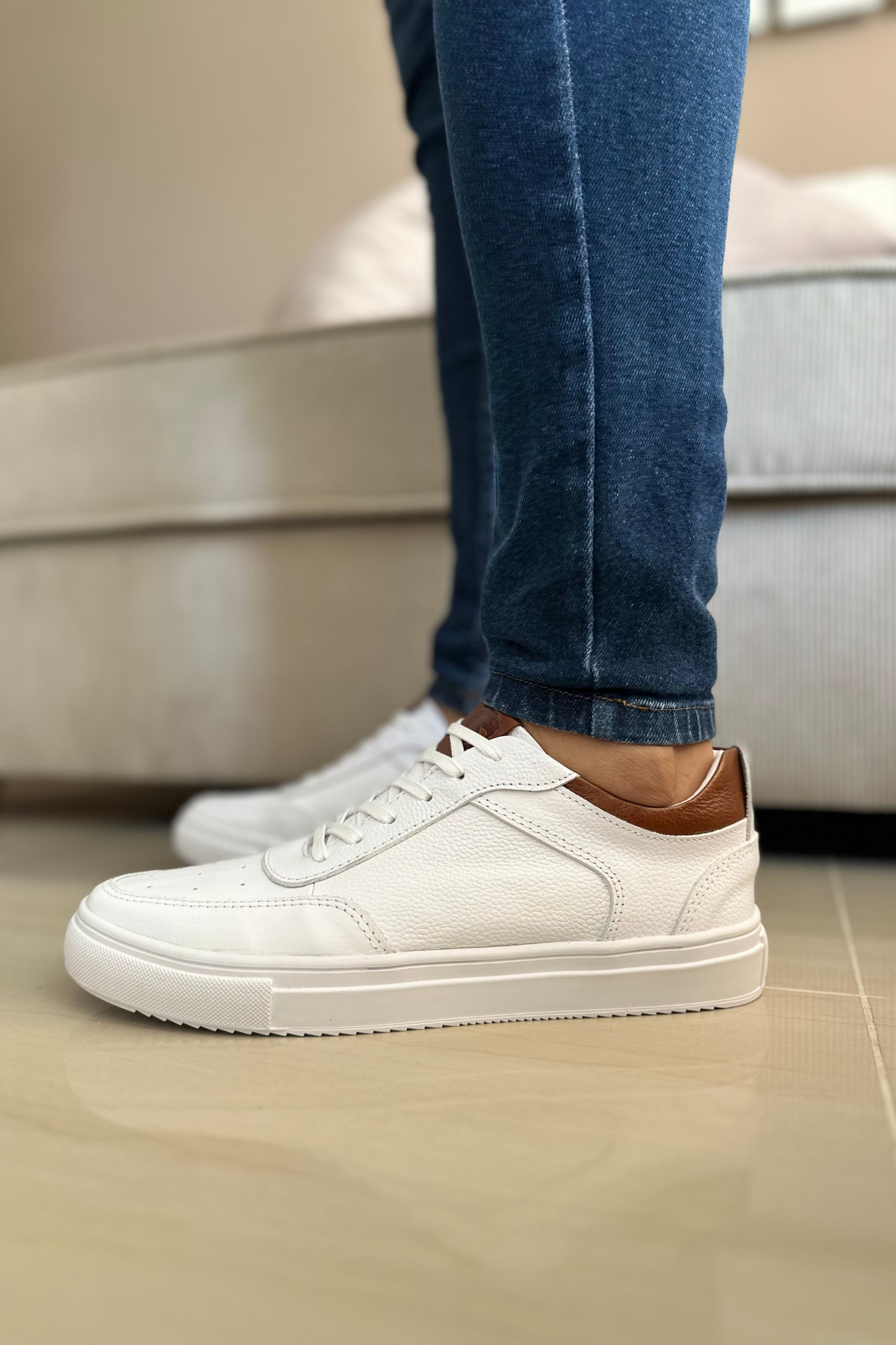 ZAPATOS PARA HOMBRE EN CUERO BLANCO X MIEL REF: VERNAZZA