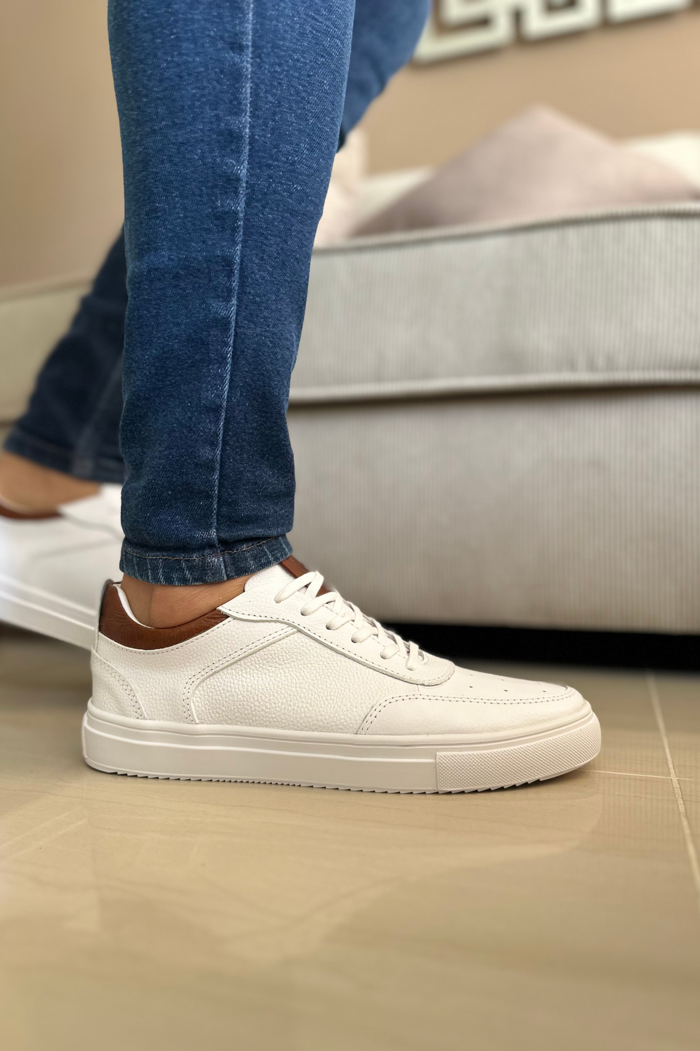 ZAPATOS PARA HOMBRE EN CUERO BLANCO X MIEL REF: VERNAZZA