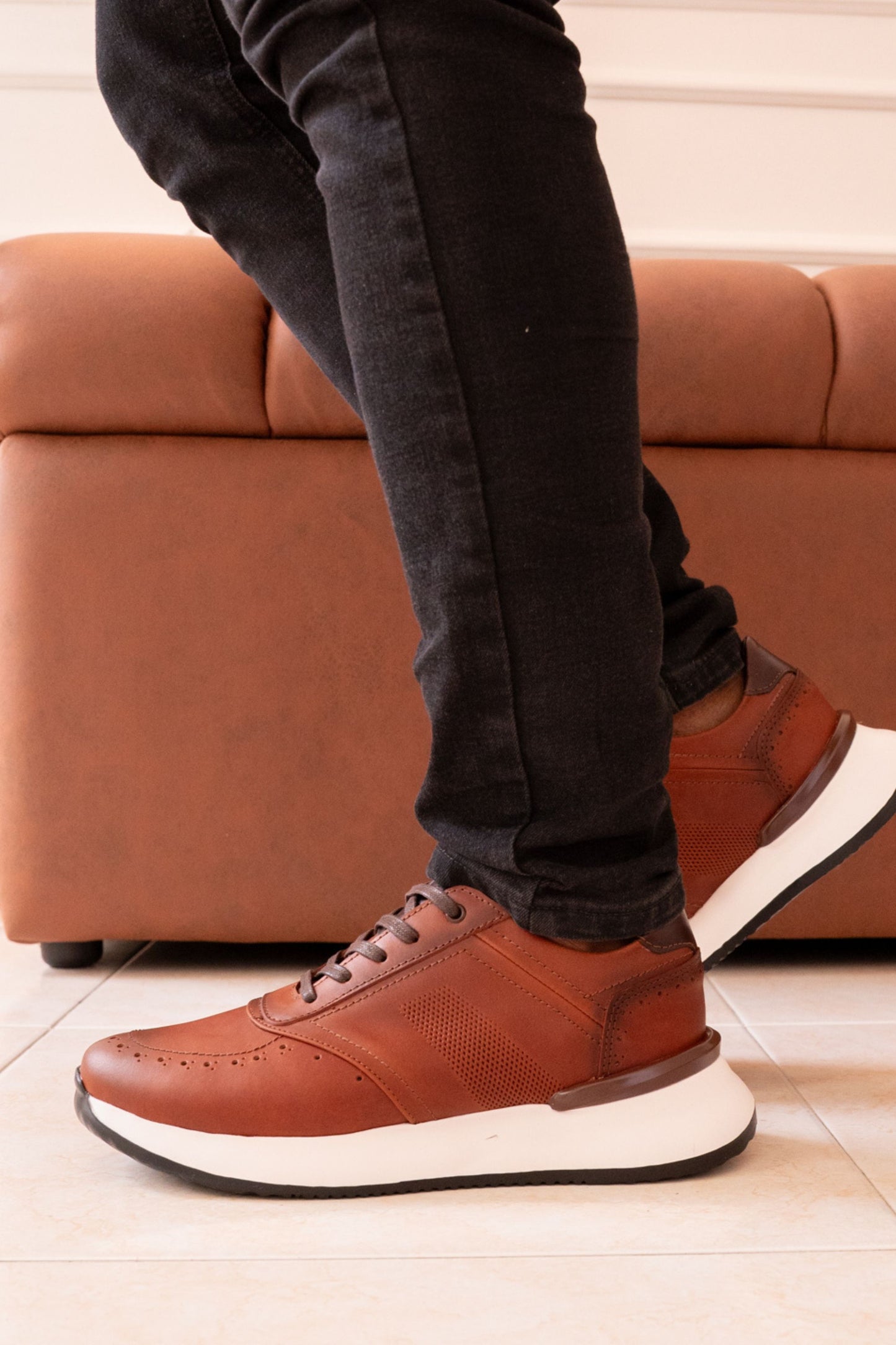 TENIS EN CUERO PARA HOMBRE COLOR MIEL DIFUMINADO REF: D 16 AMSTERDAM