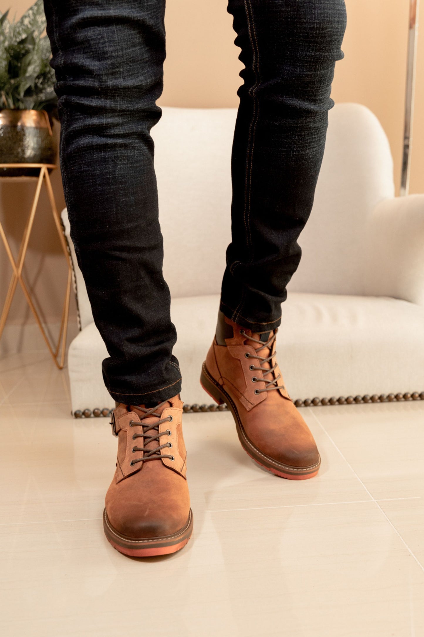 BOTAS PARA HOMBRE EN CUERO / REF: DAVIDSON MIEL CLARO NOBUCK