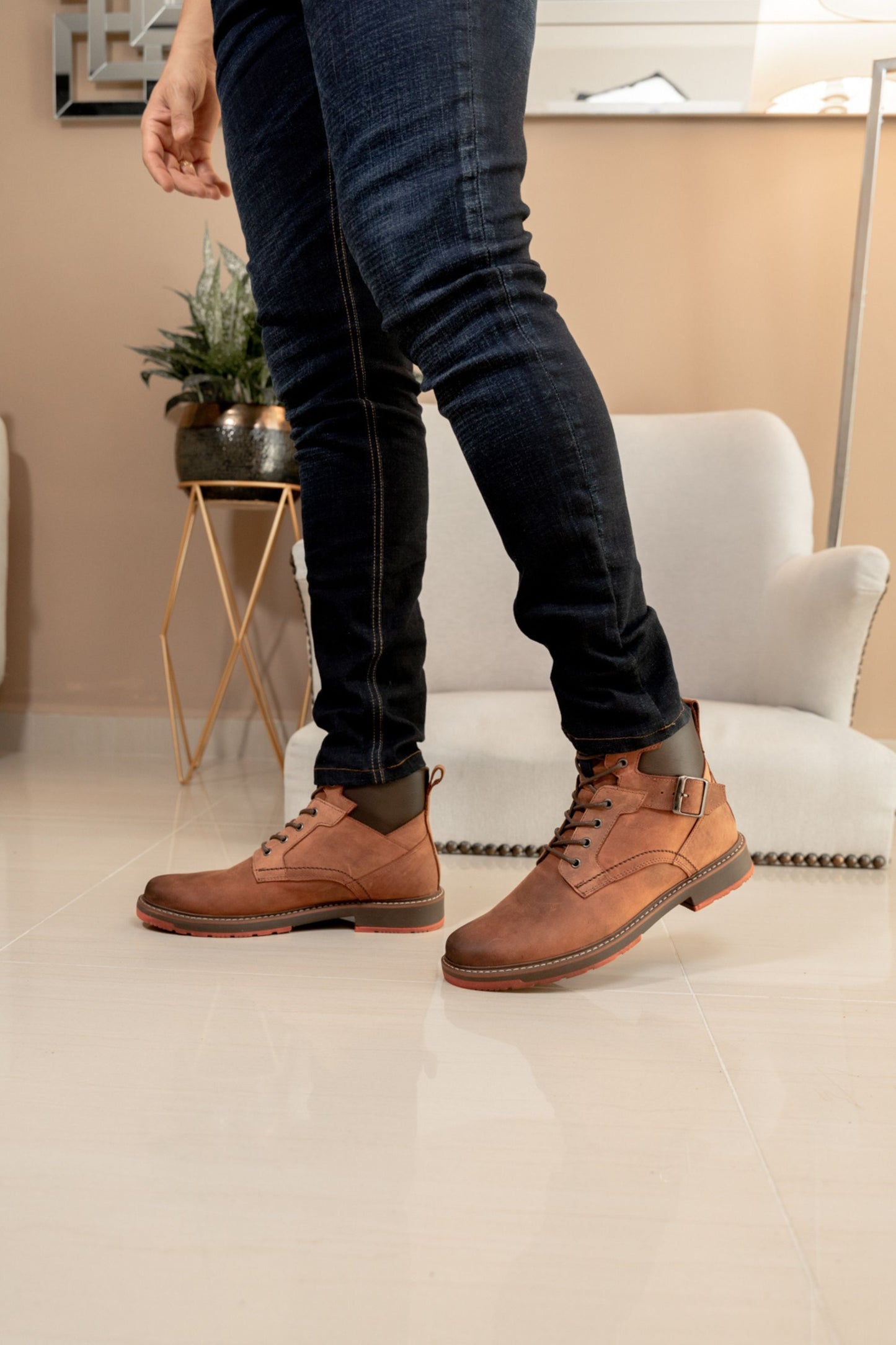 BOTAS PARA HOMBRE EN CUERO / REF: DAVIDSON MIEL CLARO NOBUCK