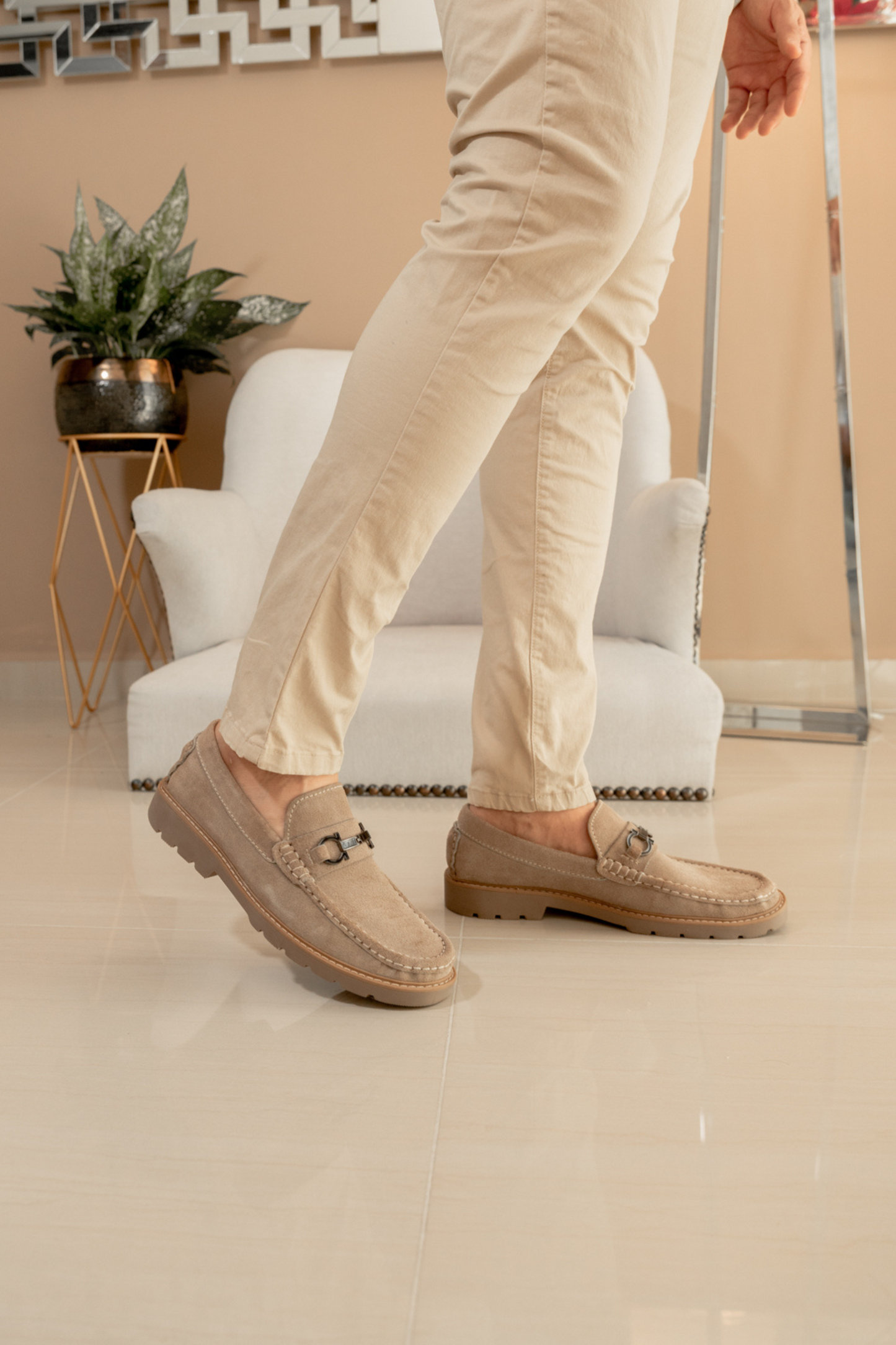 MOCASIN TIAGO PARA HOMBRE EN CUERO ARENA / REF 663