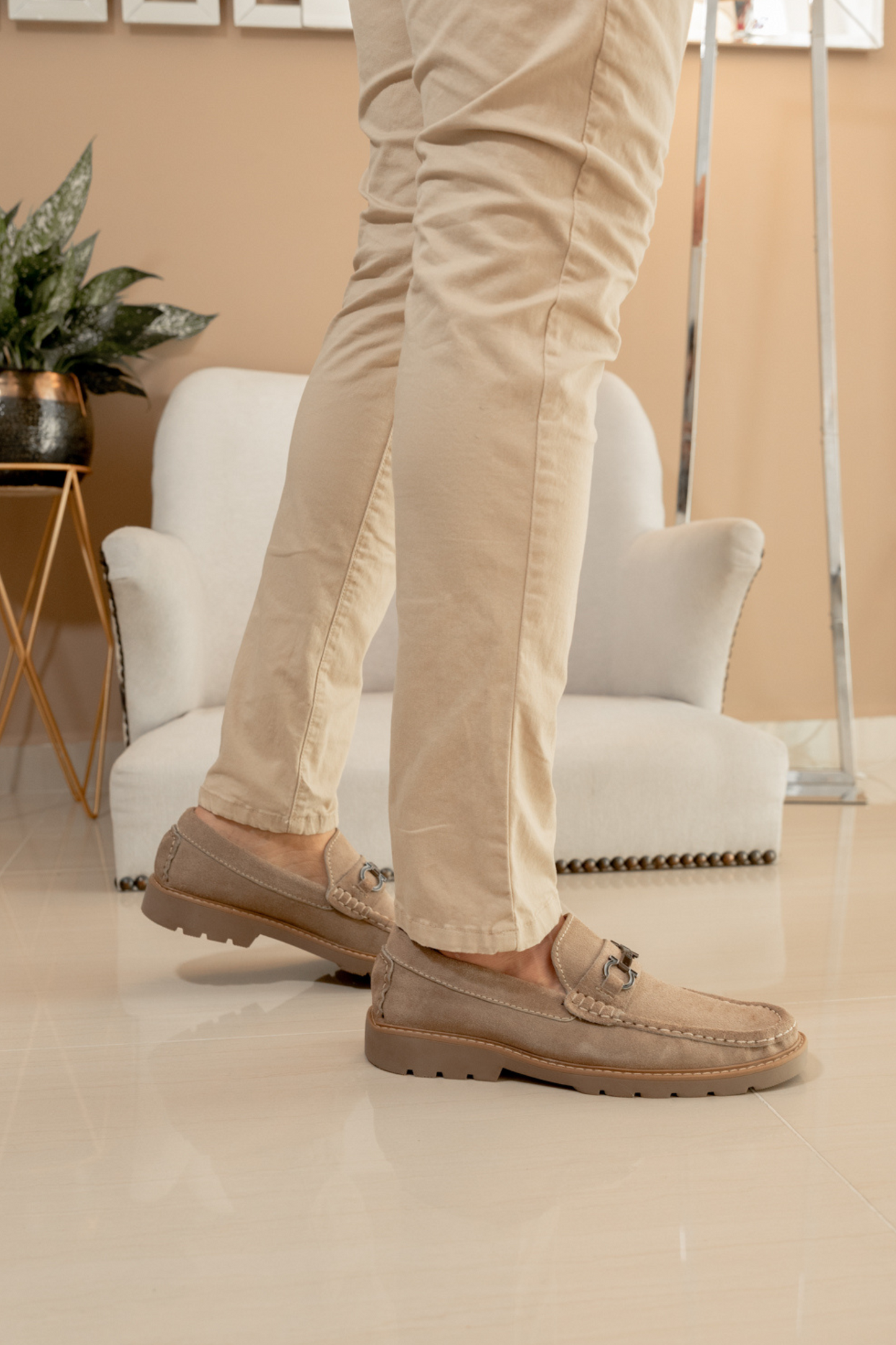 MOCASIN TIAGO PARA HOMBRE EN CUERO ARENA / REF 663