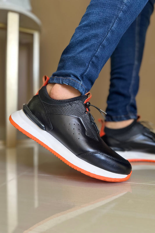 TENIS PARA HOMBRE EN CUERO NEGRO X SUELA BLANCA NARANJA / REF: VIGO 401