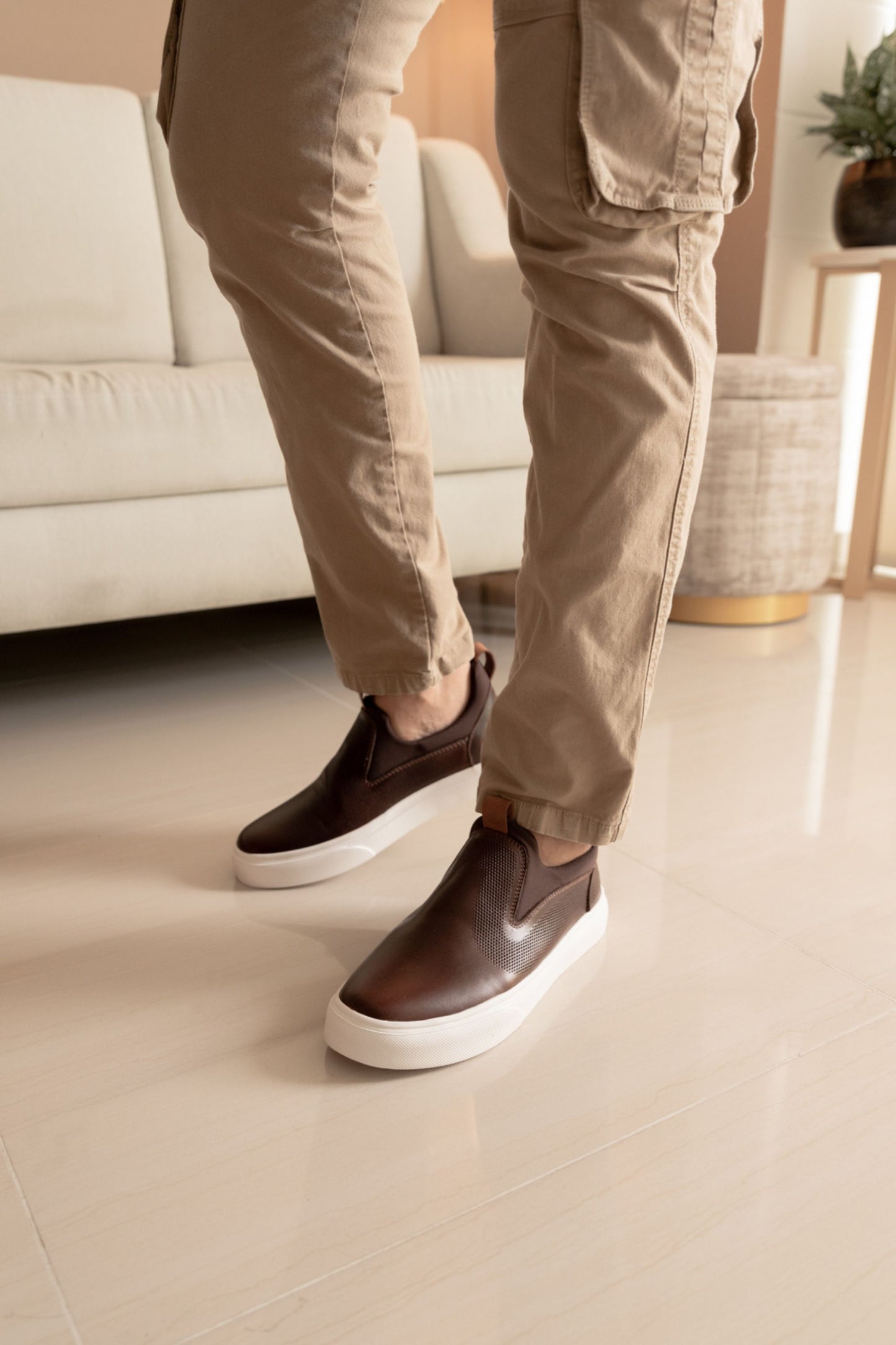 TENIS EN CUERO PARA HOMBRE CAFE | REF: SLIDER AMIR 2801
