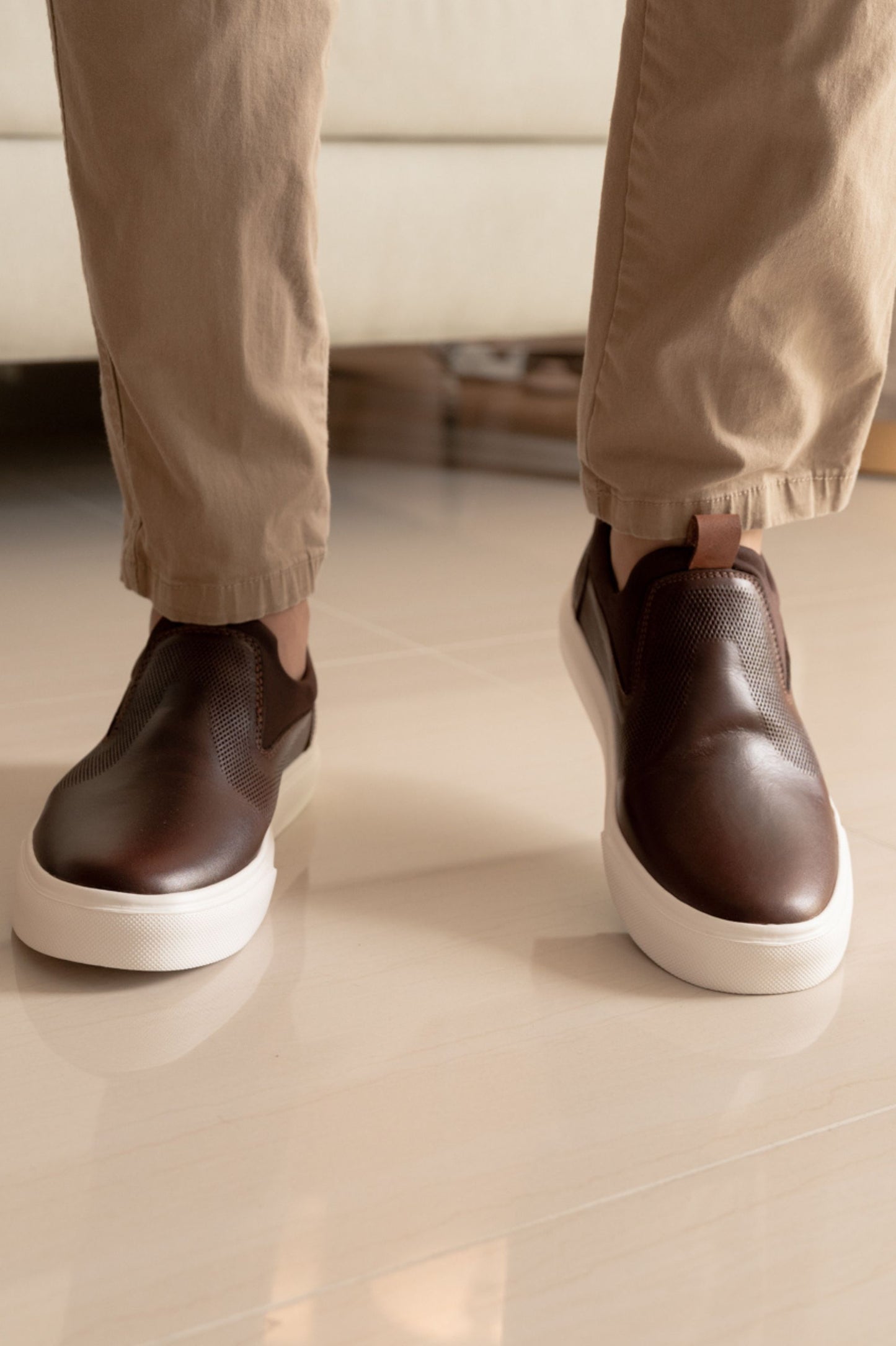 TENIS EN CUERO PARA HOMBRE CAFE | REF: SLIDER AMIR 2801