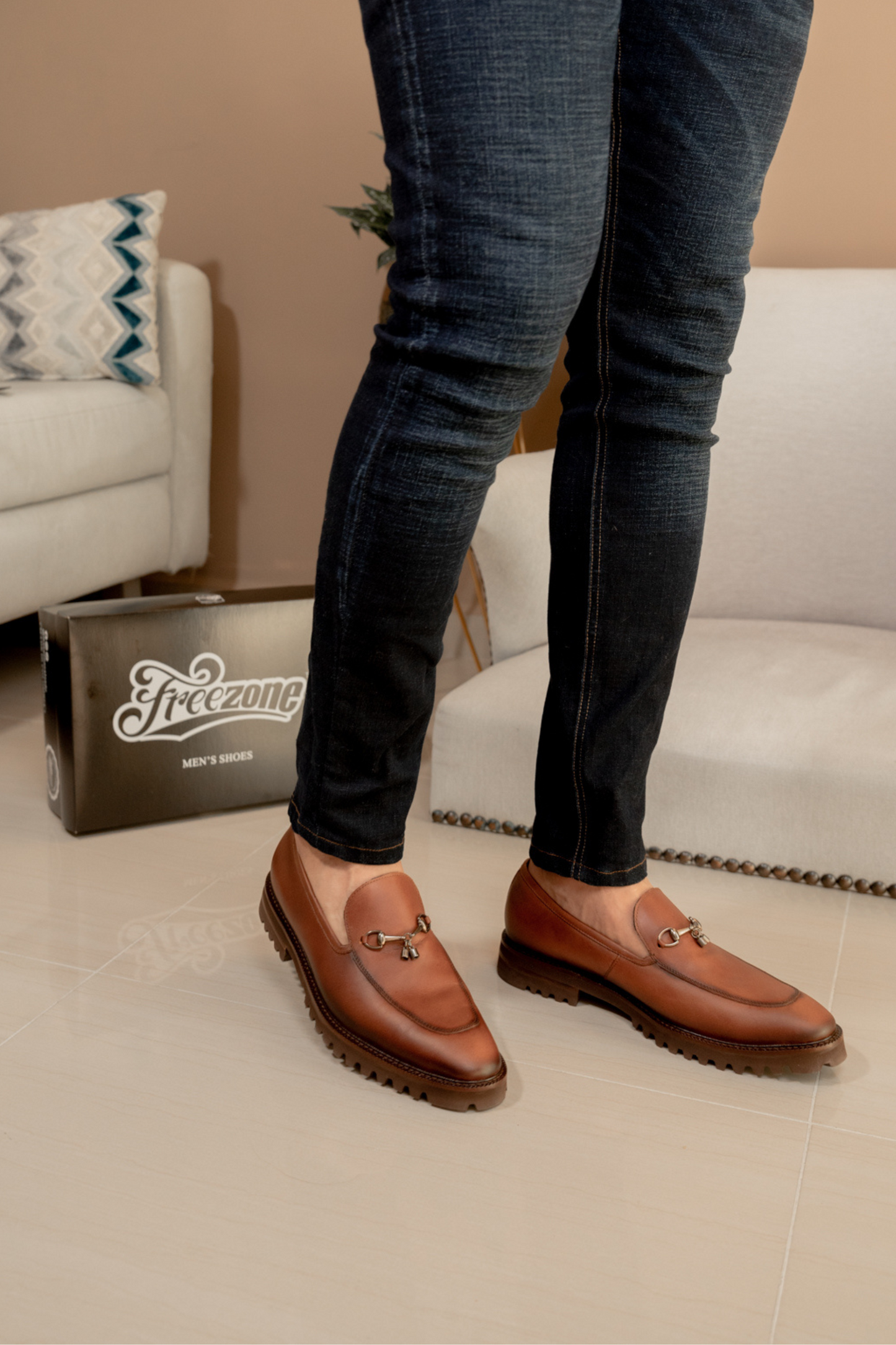 ZAPATO ELEGANTE PARA HOMBRE EN CUERO MIEL REF: ESTAMBUL 2343
