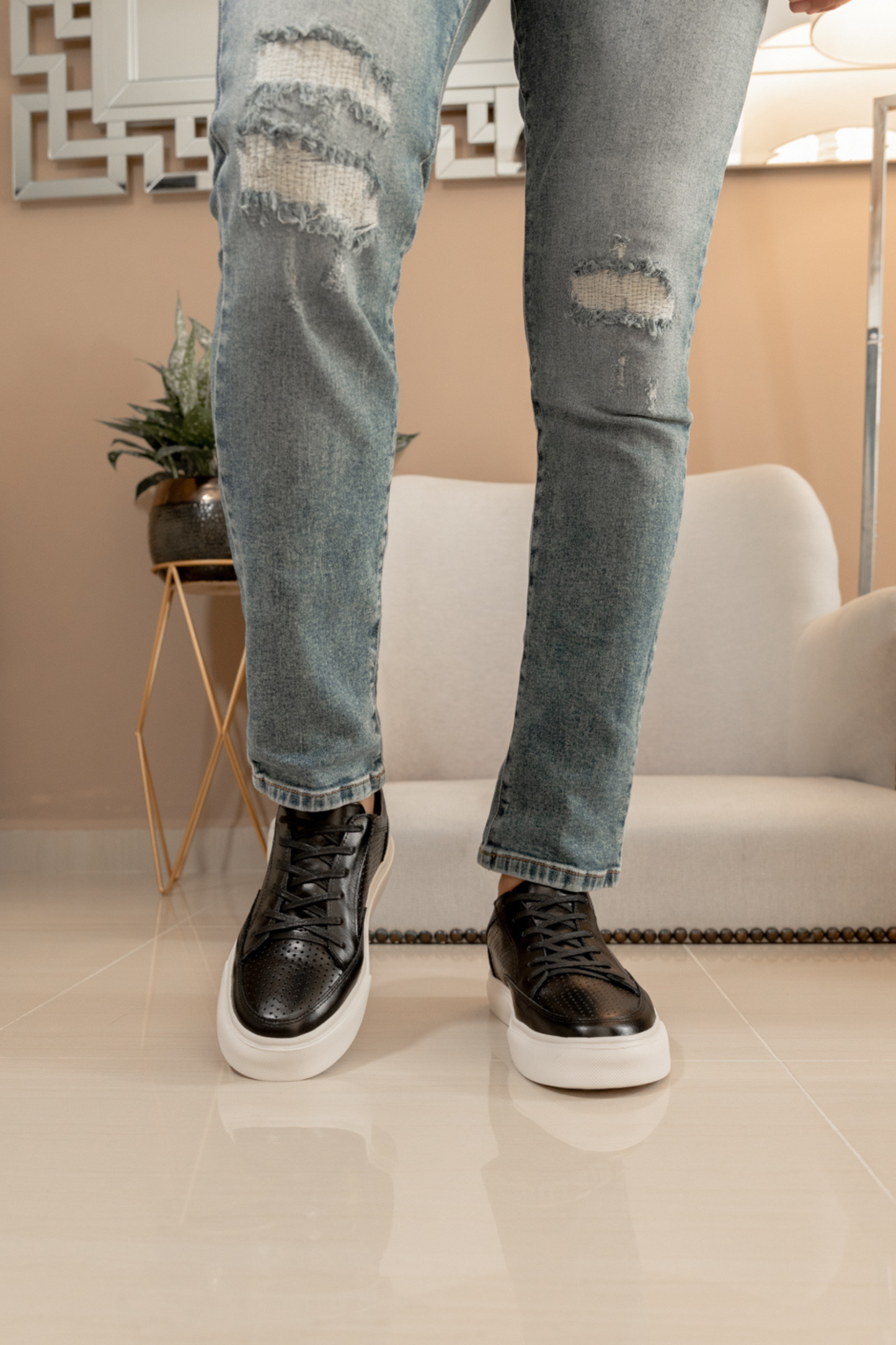 TENIS DONALD EN CUERO NEGRO PARA HOMBRE
