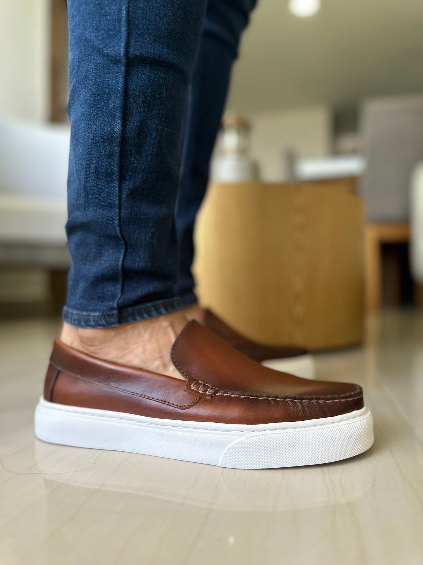 ZAPATO MOCASÍN EN CUERO PARA HOMBRE COLOR COÑAC | REF: LUCIO