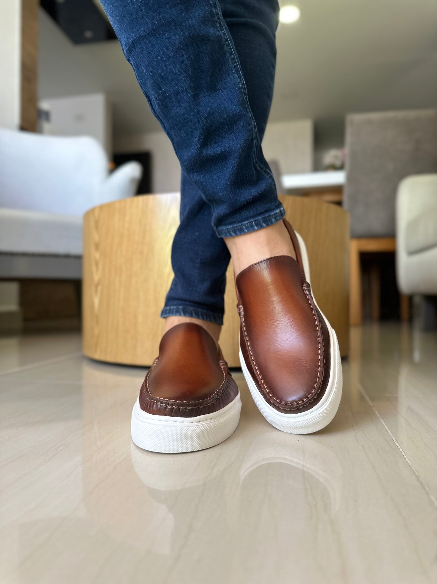 ZAPATO MOCASÍN EN CUERO PARA HOMBRE COLOR COÑAC | REF: LUCIO
