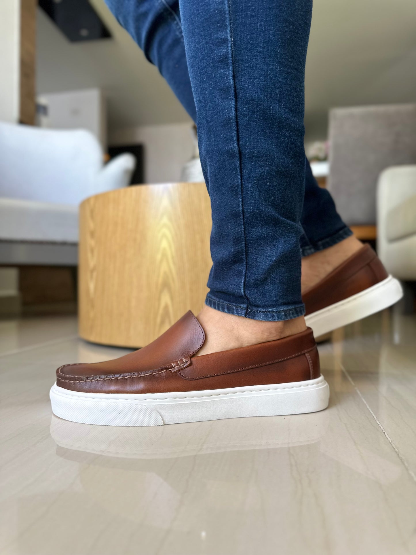 ZAPATO MOCASÍN EN CUERO PARA HOMBRE COLOR COÑAC | REF: LUCIO