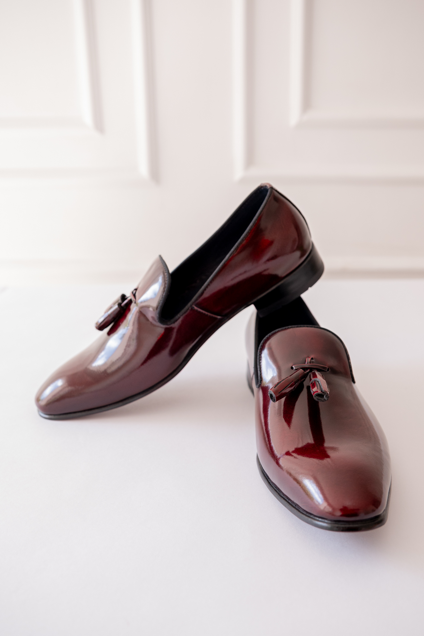 SLIPPERS BASILIO EN CUERO BRILLANTE VINOTINTO PARA HOMBRE / REF: LUZ 1707