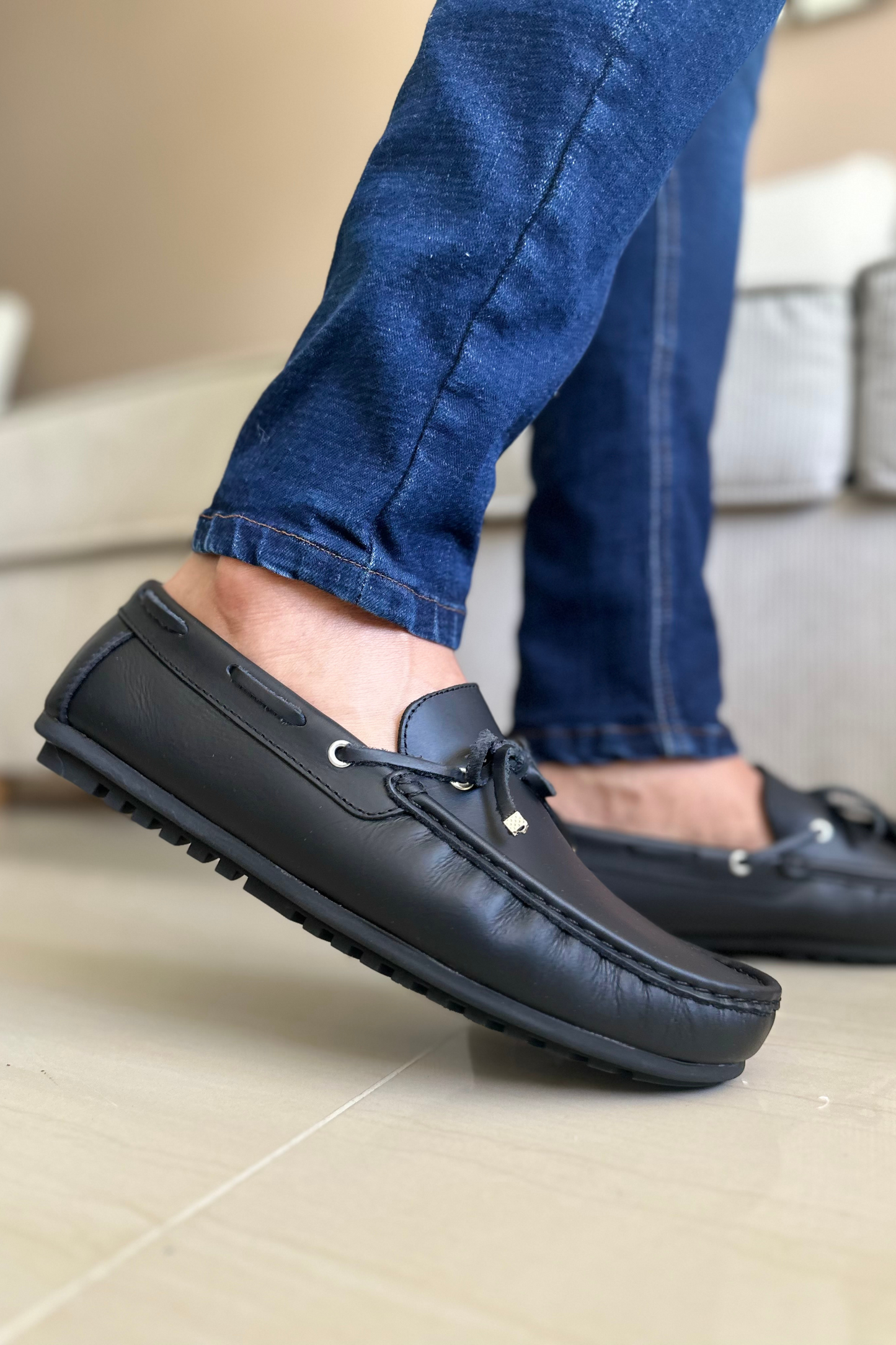 MOCASINES PARA HOMBRE EN CUERO NEGRO REF: TIBANA