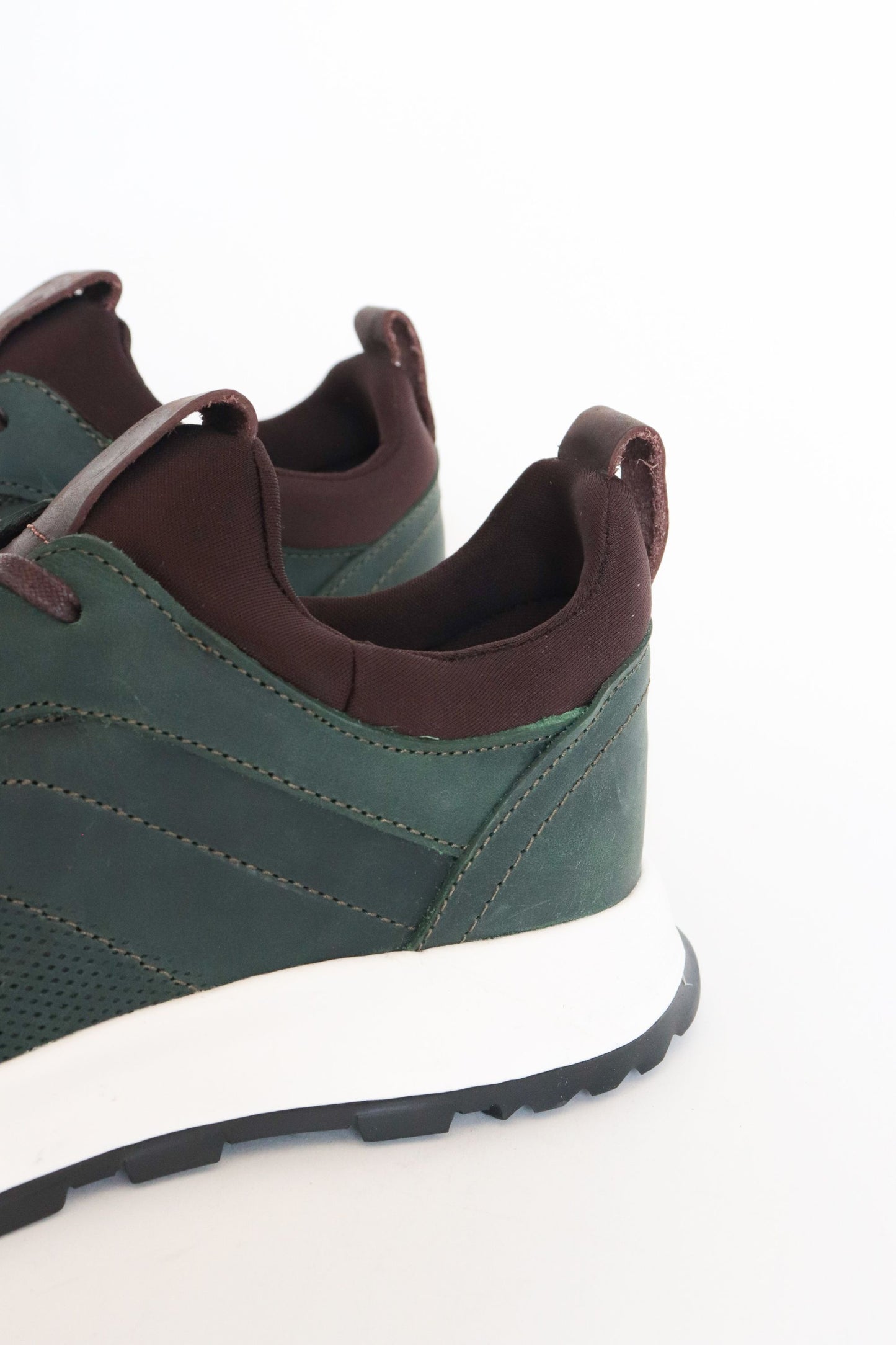 TENIS EN CUERO PARA HOMBRE VERDE | REF: OLIVER 3050