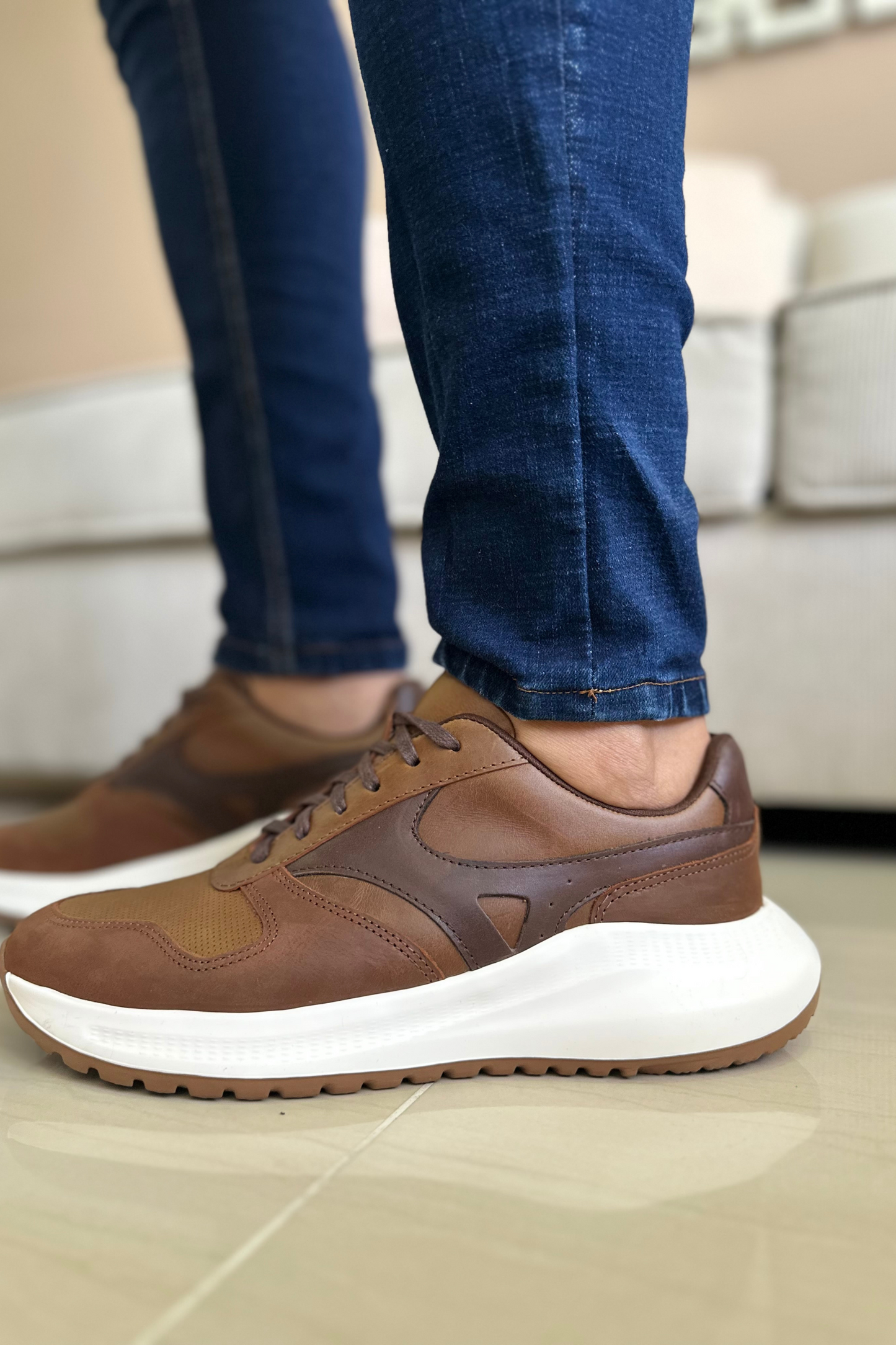 TENIS EN CUERO PARA HOMBRE COLOR HOJA SECA REF: COVEÑAS