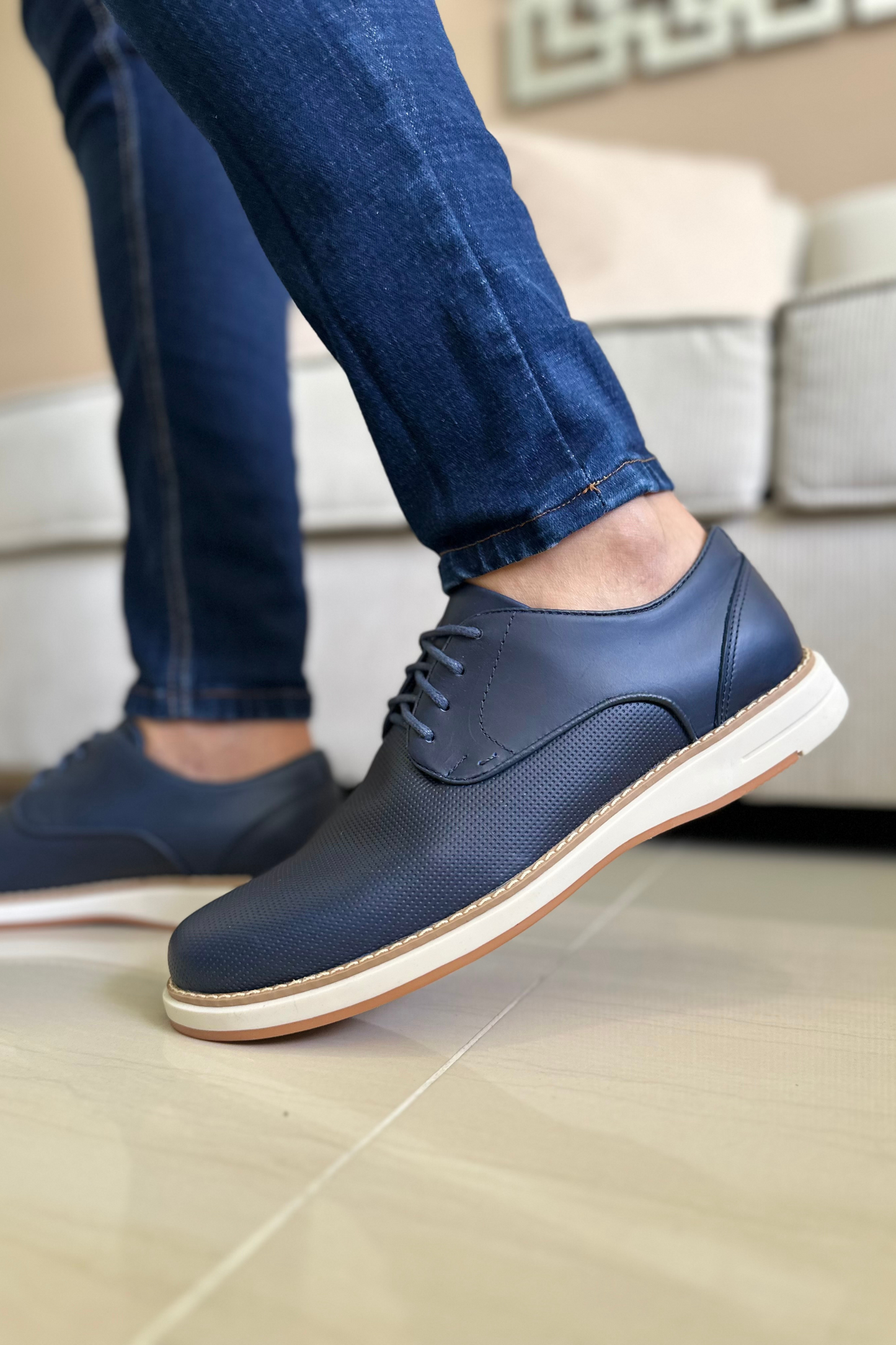 ZAPATO PARA HOMBRE EN CUERO AZUL REF: SANTIAGO