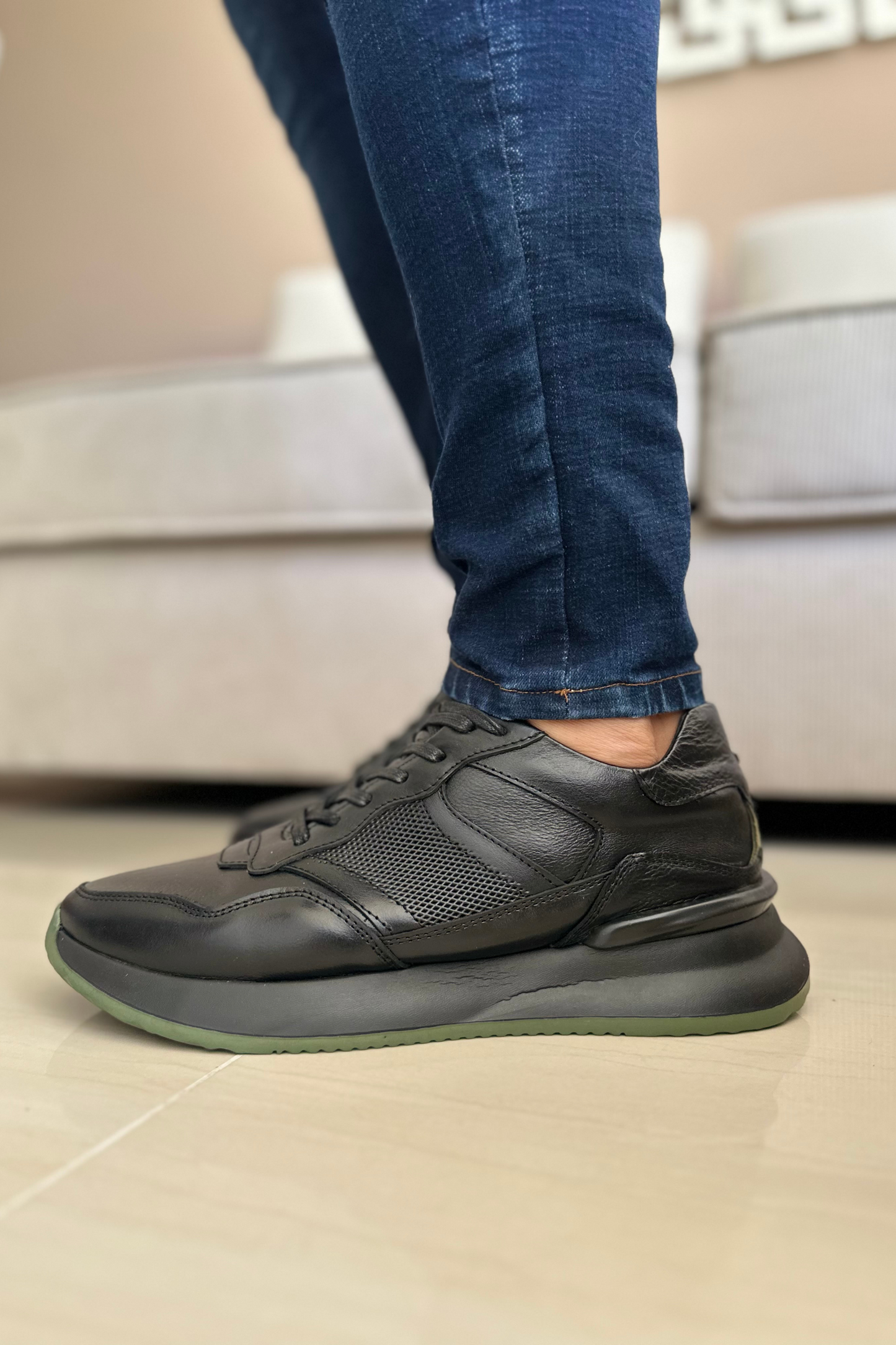TENIS PARA HOMBRE EN CUERO NEGRO X VERDE REF: 3255 DARMOUTH