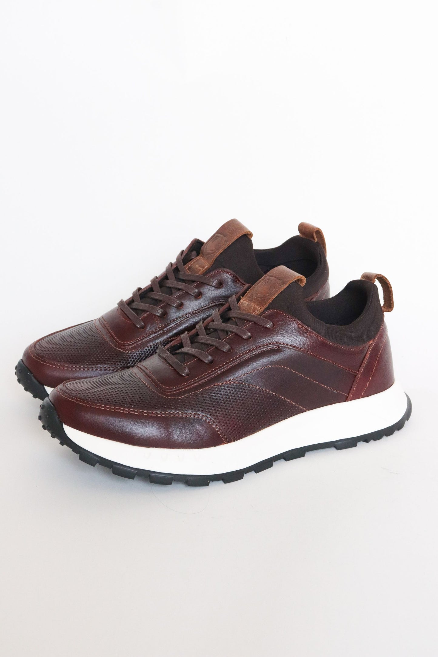TENIS EN CUERO PARA HOMBRE COÑAC | REF: OLIVER 3050