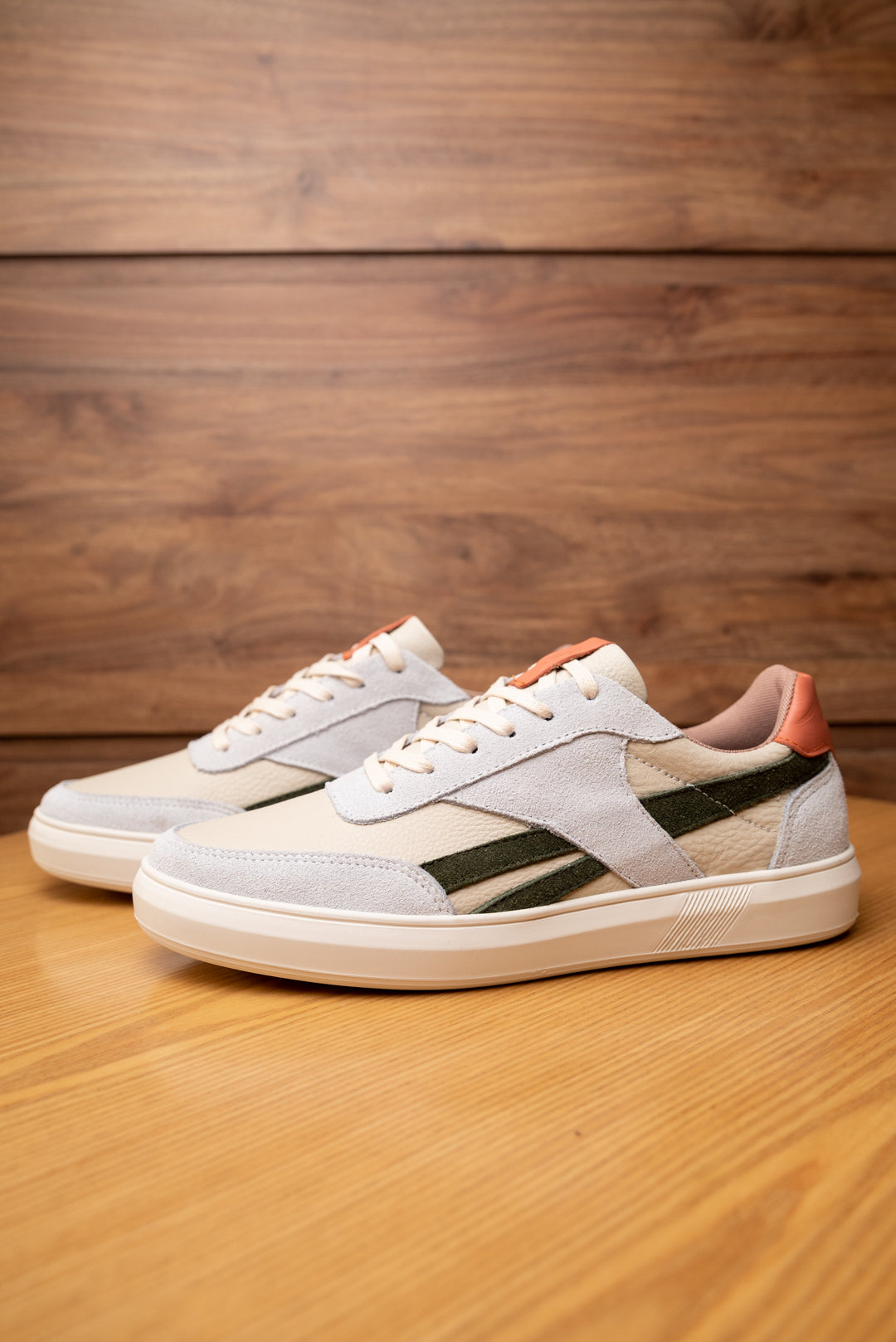 TENIS EN CUERO CREMA PARA HOMBRE / REF OBLIVIONS CLCK