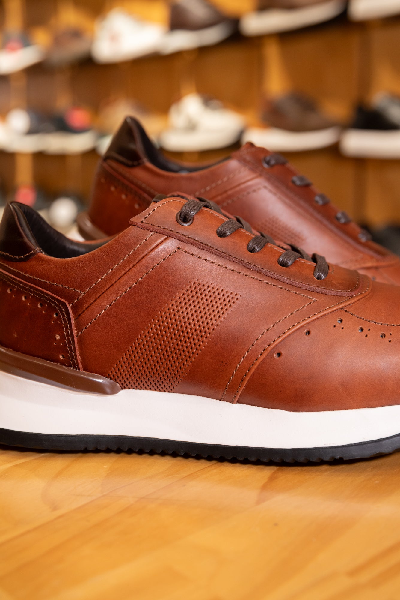 TENIS EN CUERO PARA HOMBRE COLOR MIEL DIFUMINADO REF: D 16 AMSTERDAM