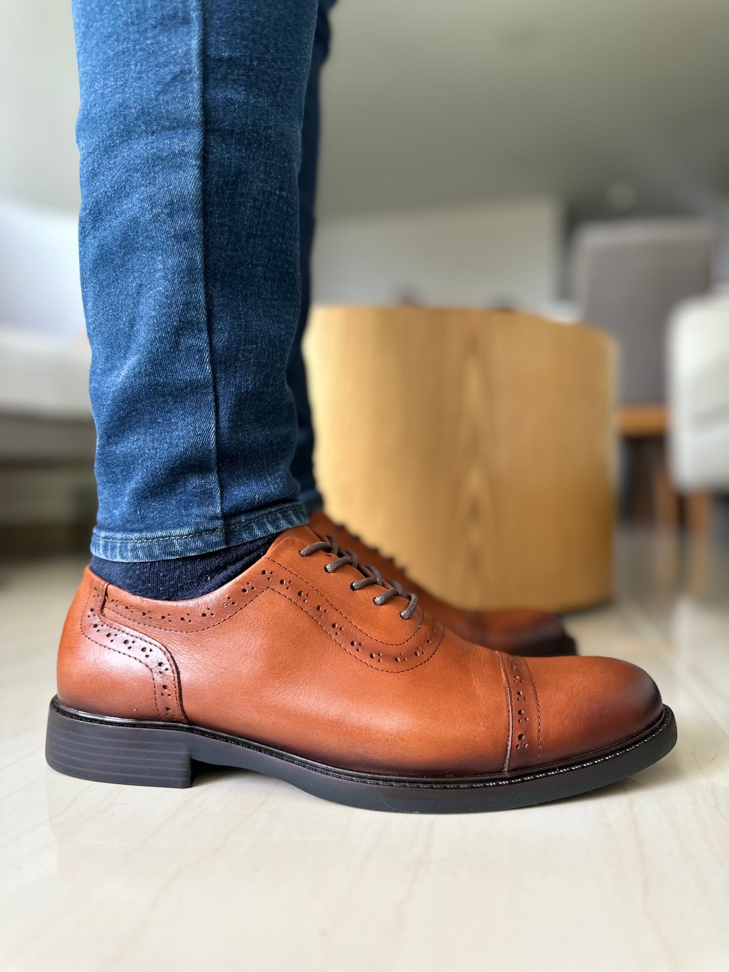 ZAPATO DERBY CASIANO EN CUERO MIEL PARA HOMBRE / REF: KLS BOLIV