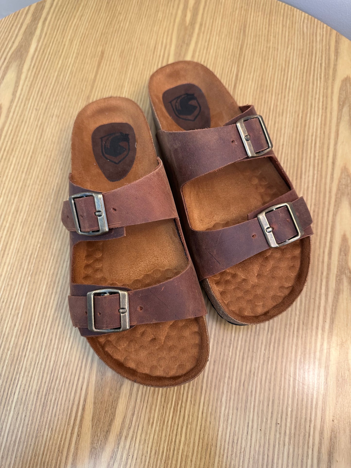SANDALIAS PARA HOMBRE EN CUERO RUSTICO CATALUÑA REF: 55 FARID