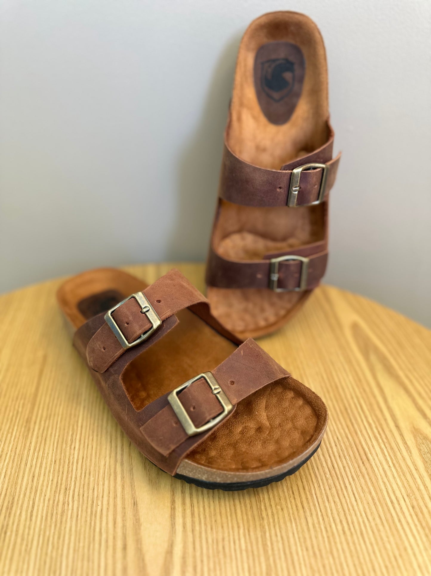 SANDALIAS PARA HOMBRE EN CUERO RUSTICO CATALUÑA REF: 55 FARID