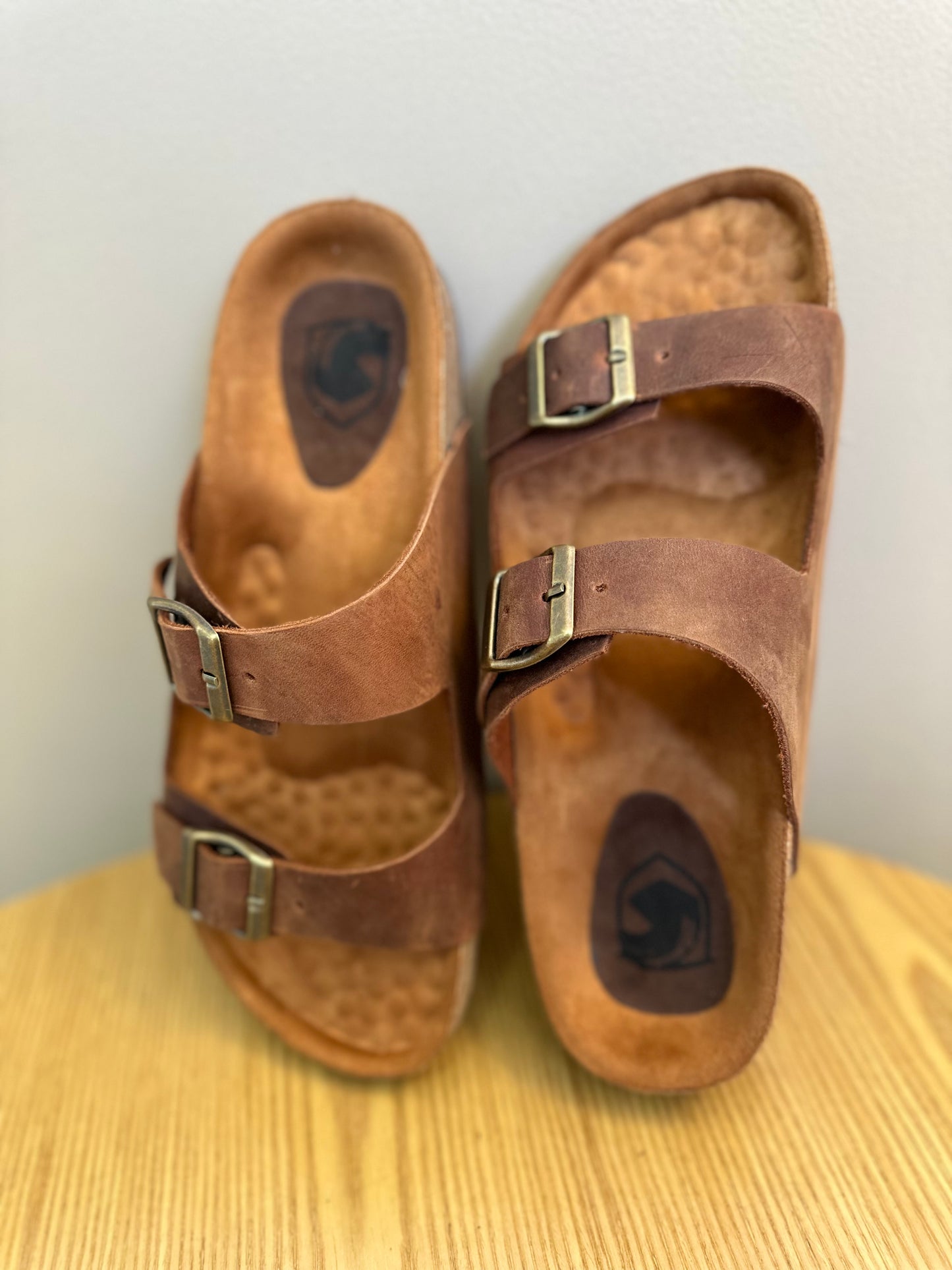 SANDALIAS PARA HOMBRE EN CUERO RUSTICO CATALUÑA REF: 55 FARID