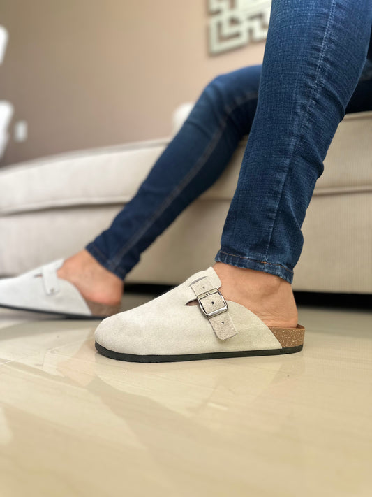 ZUECO PARA HOMBRE EN CUERO CARNAZA HUESO | REF: RAVELLO 77