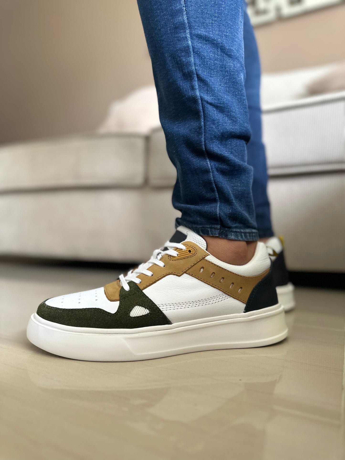 TENIS PARA HOMBRE EN CUERO BLANCO | REF IOWA