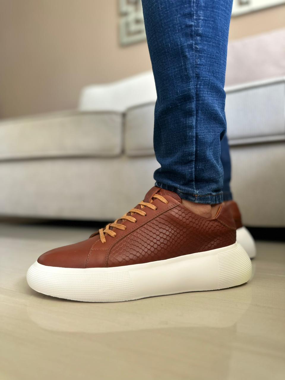 SNEAKER PLANO EN CUERO MIEL | REF DAMASCO