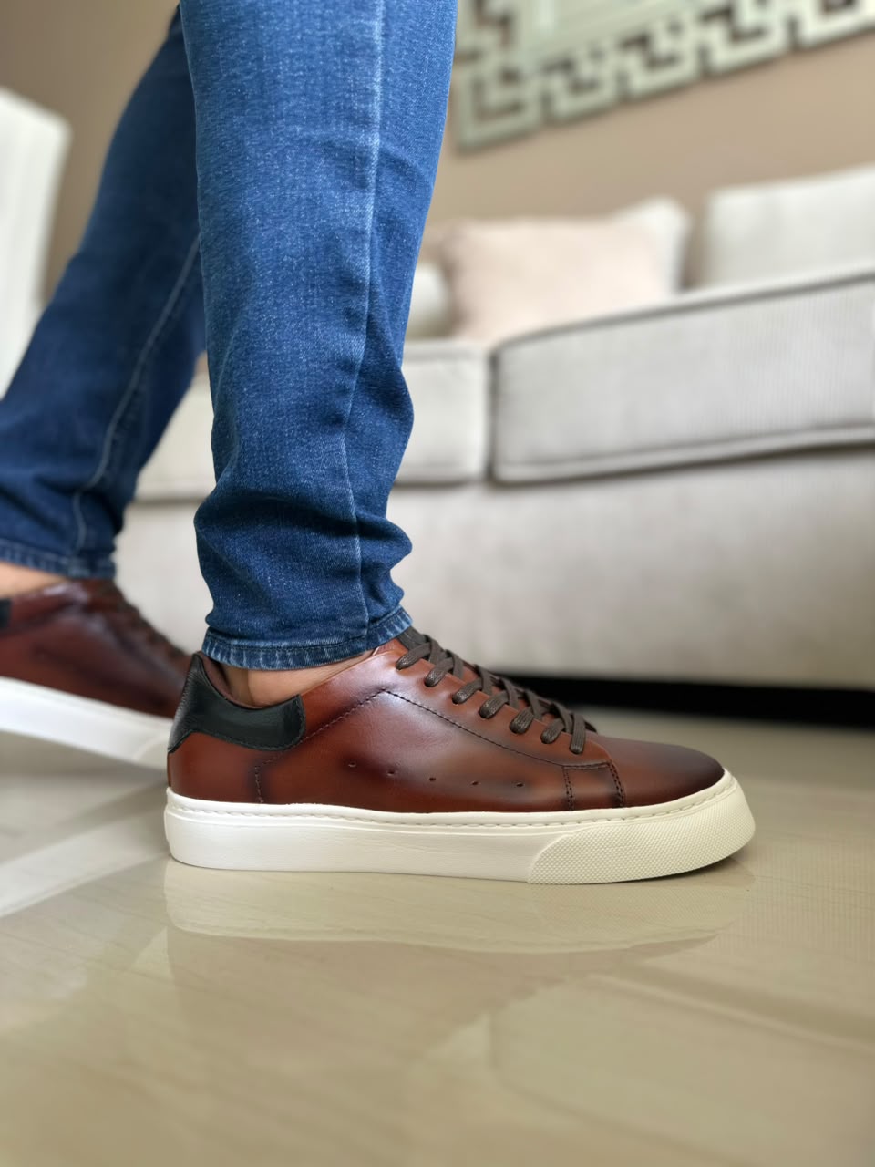 TENIS PARA HOMBRE EN CUERO MIEL | REF ADELAIDA