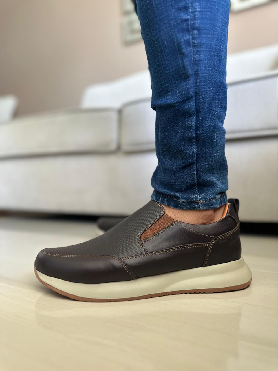 MOCASIN PARA HOMBRE EN CUERO CAFE| REF ALMADA