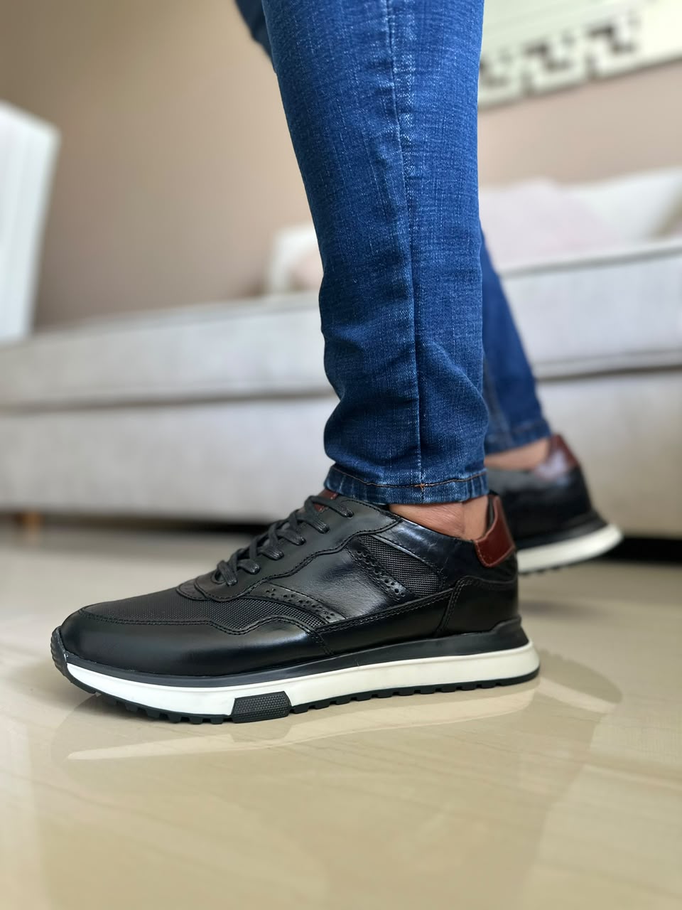 TENIS PARA HOMBRE CUERO NEGRO | REF SACRAMENTO