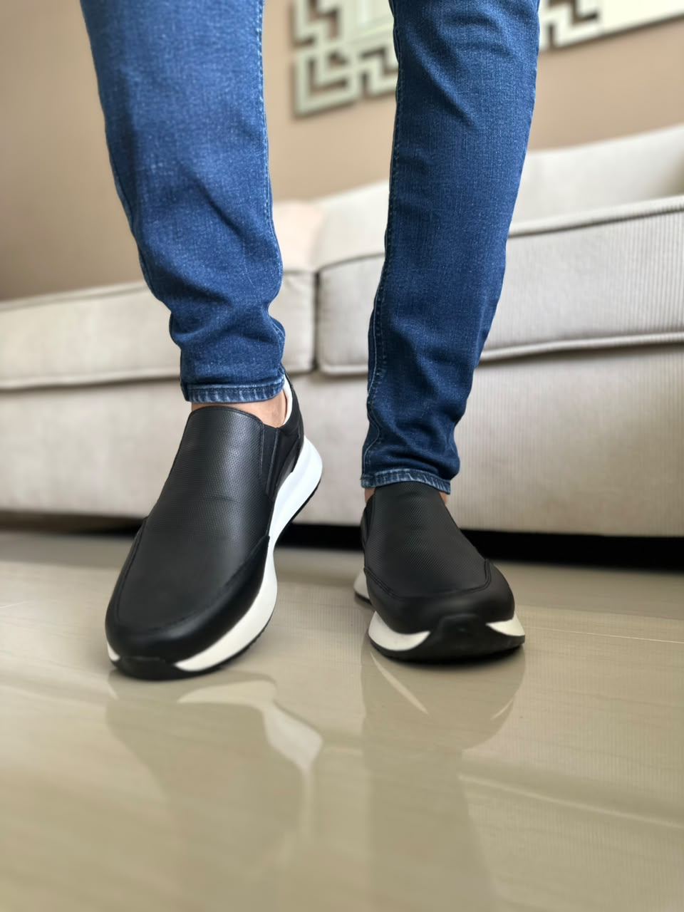 MOCASIN PARA HOMBRE EN CUERO NEGRO | REF ALMADA