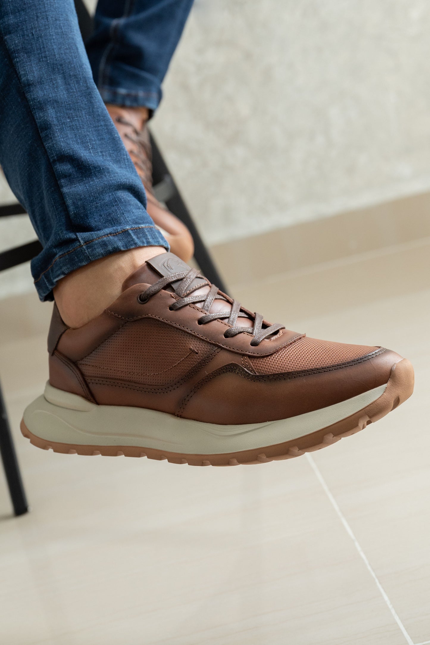 TENIS PARA HOMBRE EN CUERO CREMA | REF DAKOTA