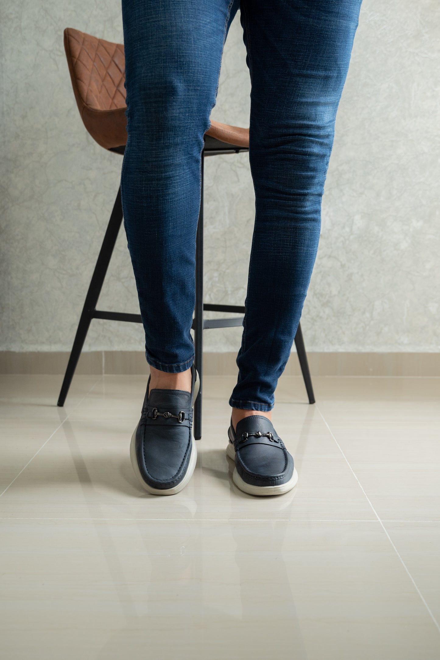 MOCASIN PARA HOMBRE EN CUERO AZUL | REF KRABI