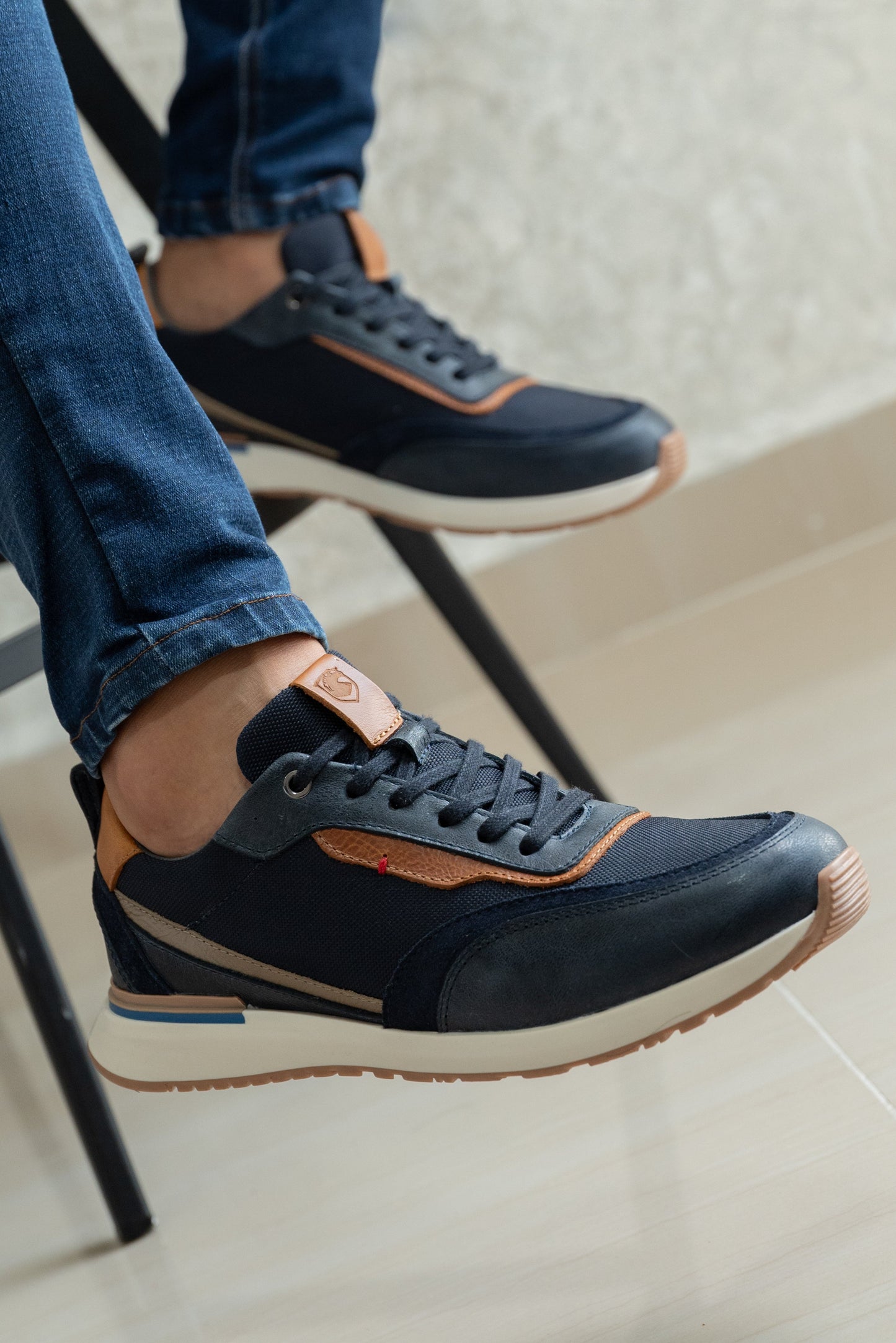 TENIS PARA HOMBRE EN CUERO AZUL | REF BOSTON