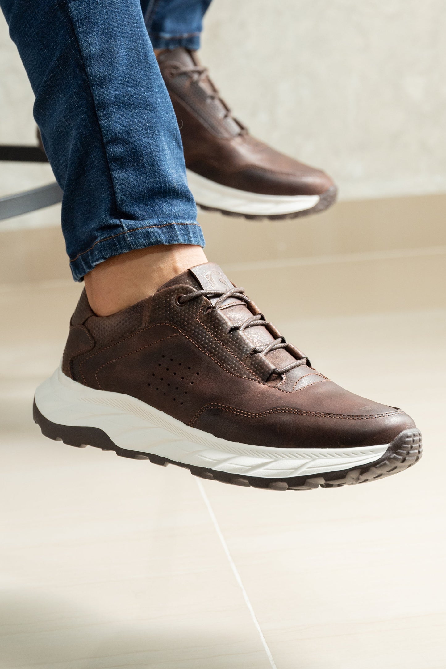 TENIS EN CUERO CAFE PARA HOMBRE | REF OAXACA