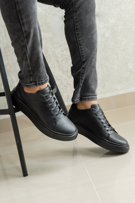 TENIS PARA HOMBRE EN CUERO NEGRO | REF NEBRASKA