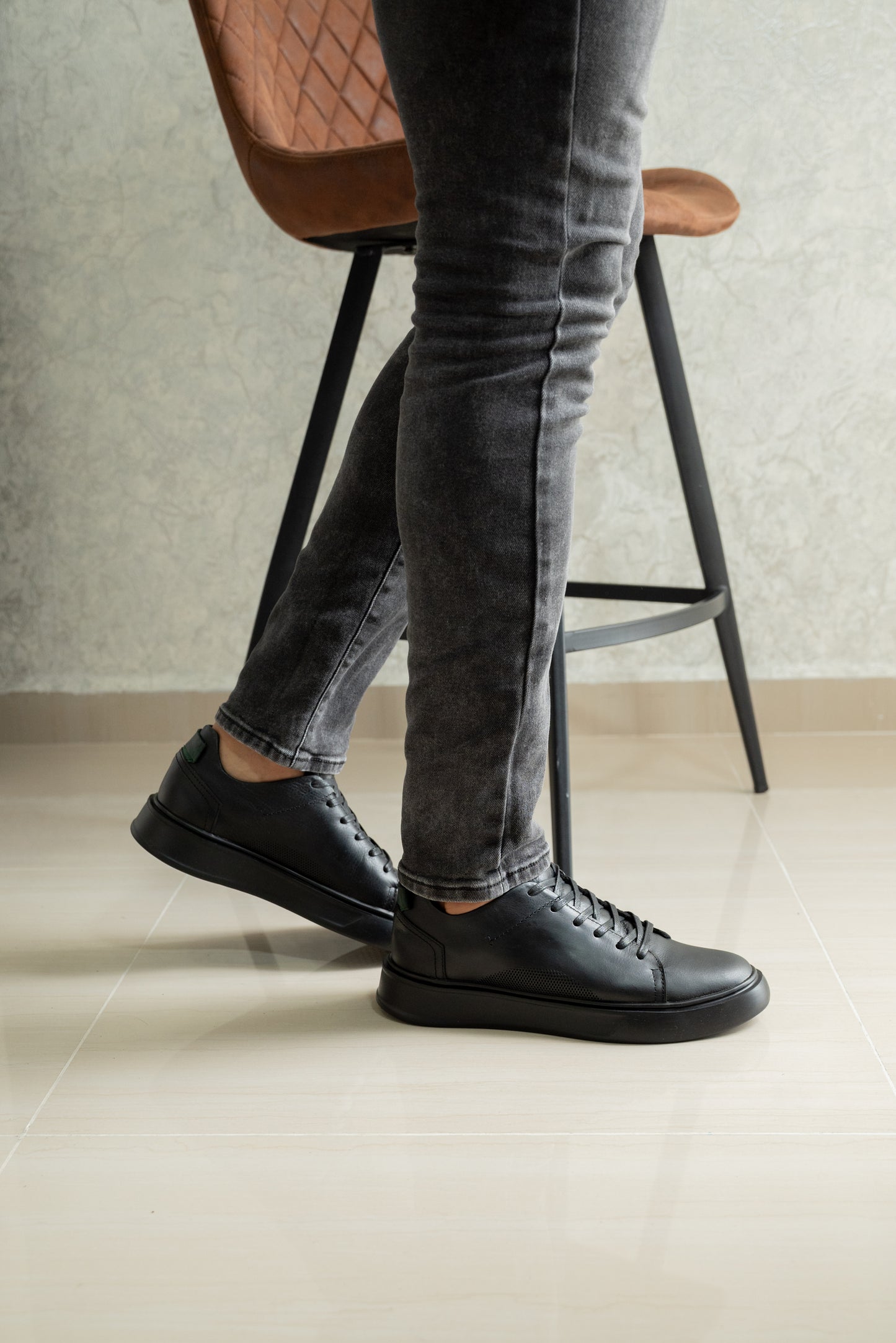TENIS PARA HOMBRE EN CUERO NEGRO | REF NEBRASKA 3312