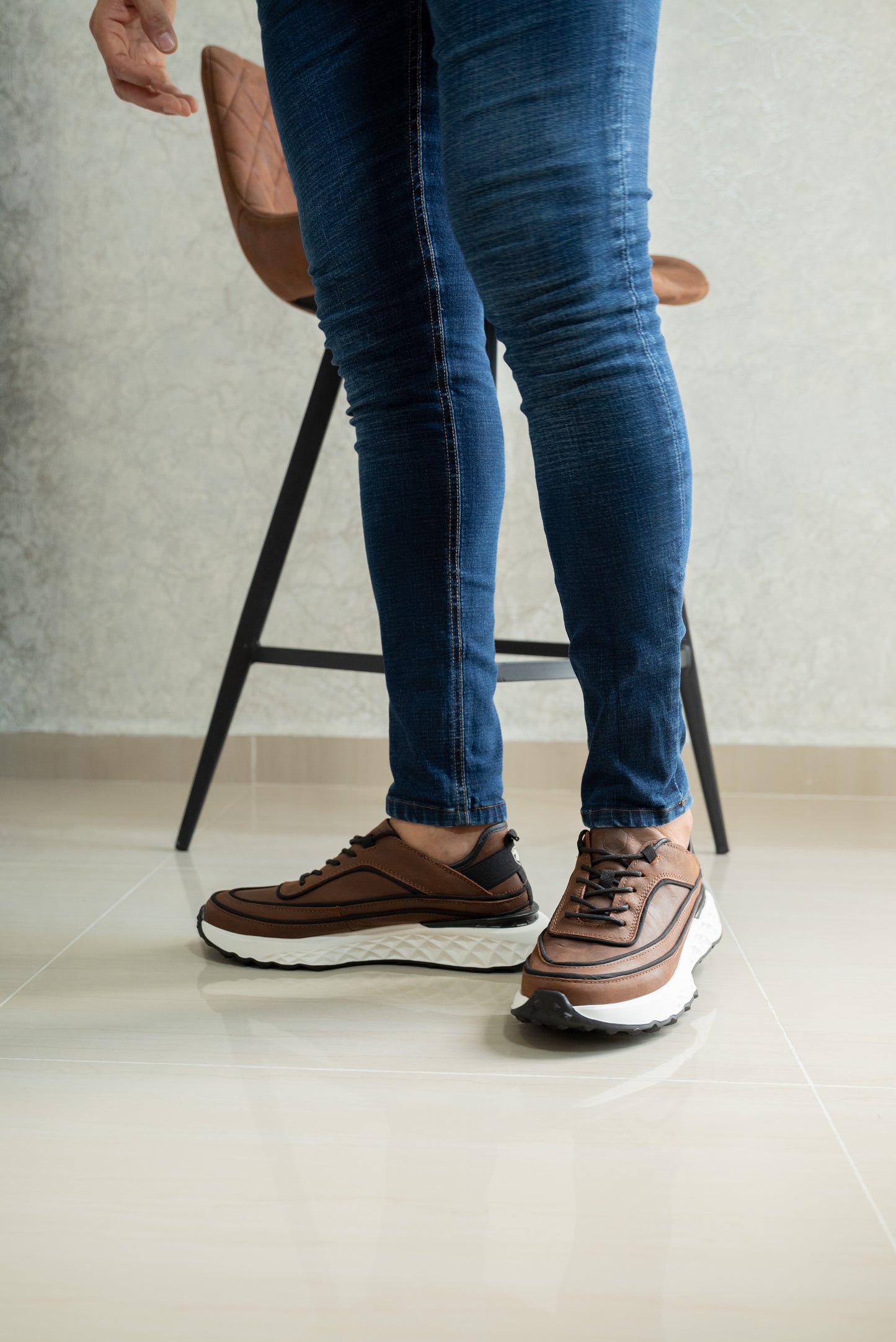 TENIS PARA HOMBRE EN CUERO SANGRIA | REF KATMANDU  3309